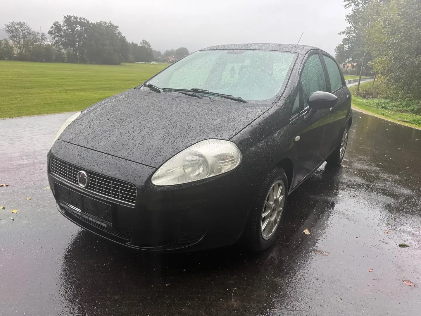 Fiat Punto Schwarz - 1