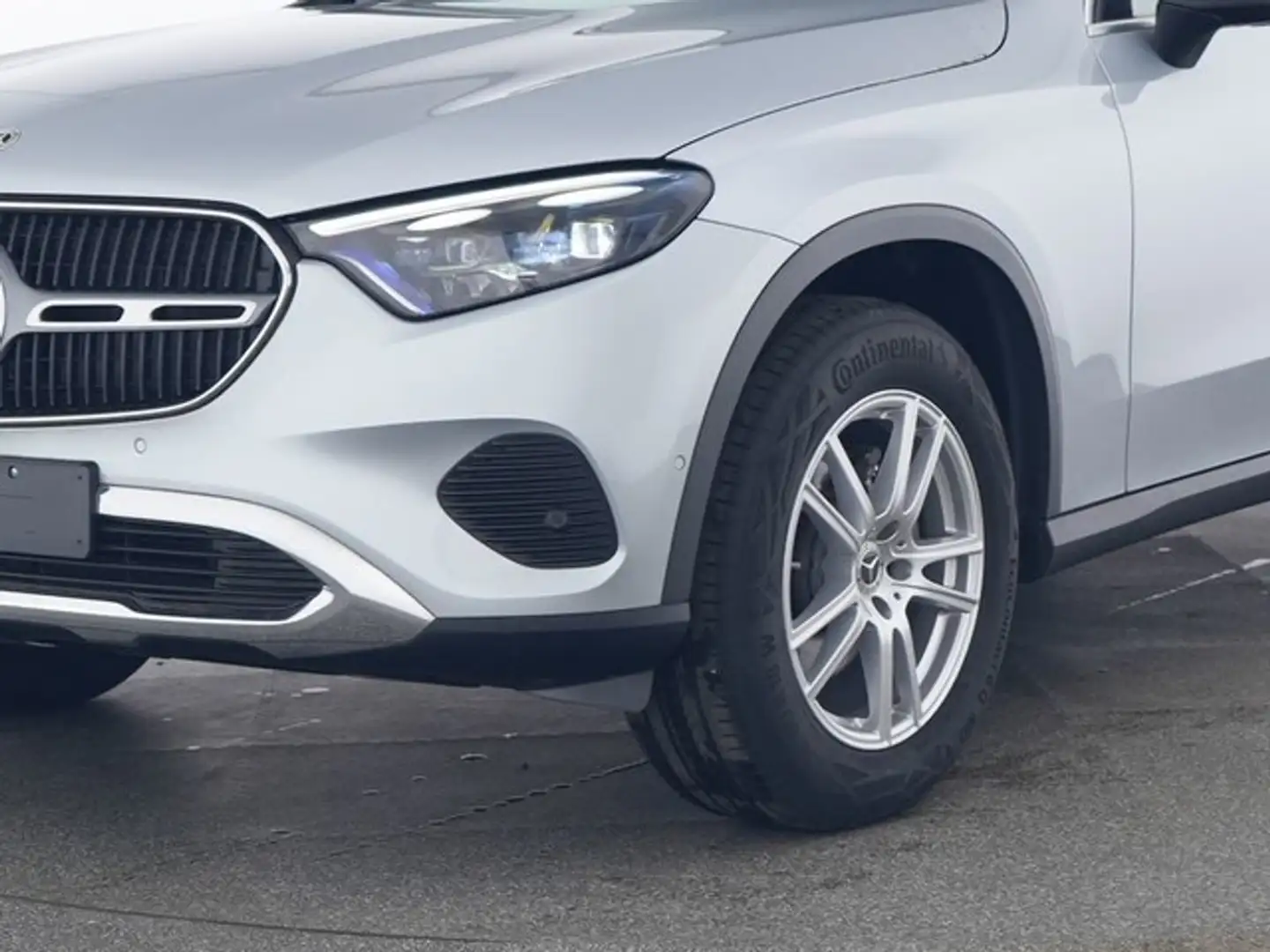 Mercedes-Benz GLC 200 4M ENp 82000 Adv Plus Distr KGo Memory Pano Silber - 2