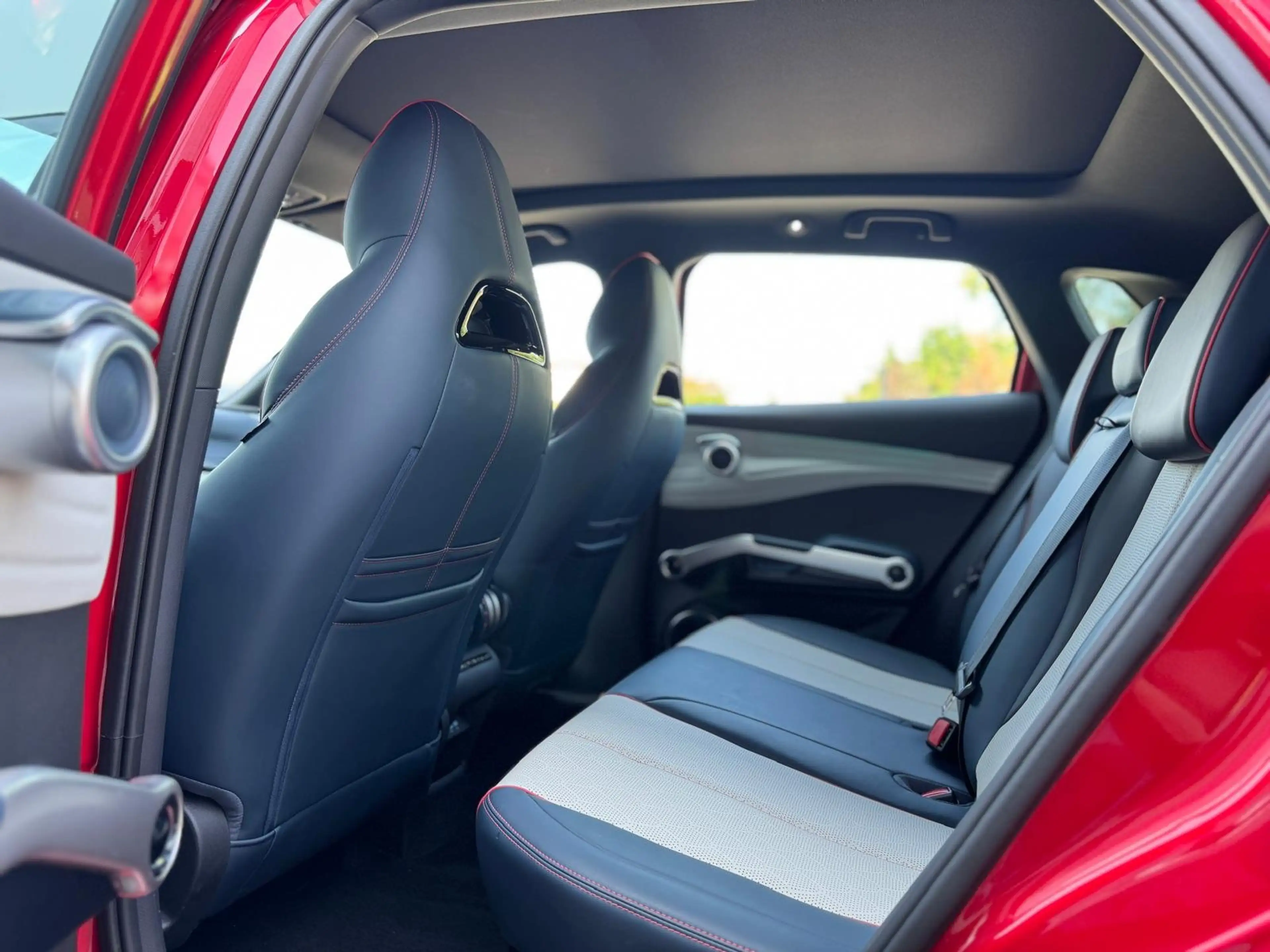 BYD Atto 3 2023 COMFORT / 18.715 km / RED / APPLE CARPL — photo 15
