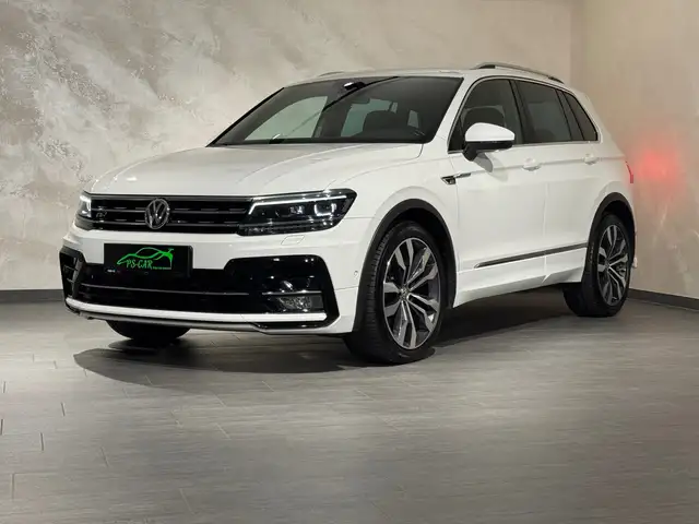 Volkswagen Tiguan view 2