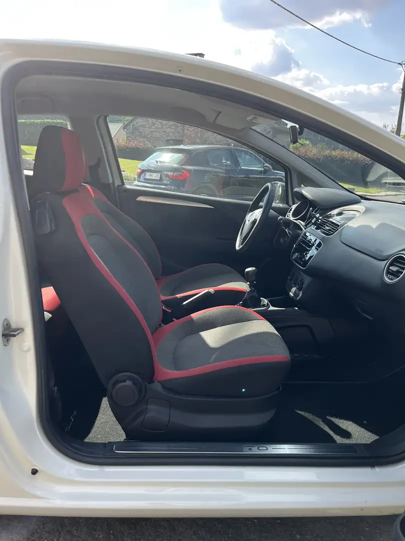 Fiat Punto 1.4i Easy Stop&Start - 1