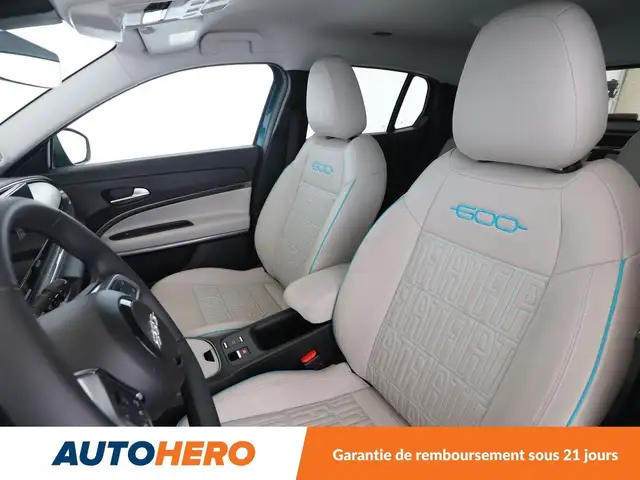 Fiat 600e view 10