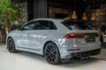 Audi Q8 60 TFSI e S Competition | Carbon binnen en buiten Grijs - thumbnail 4