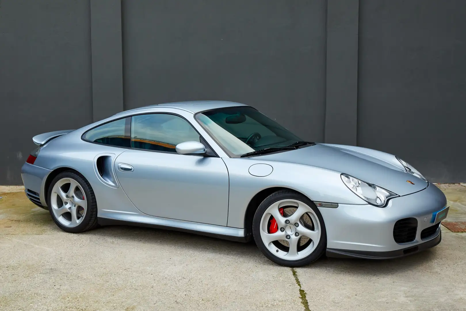 Porsche 996 Turbo - 1