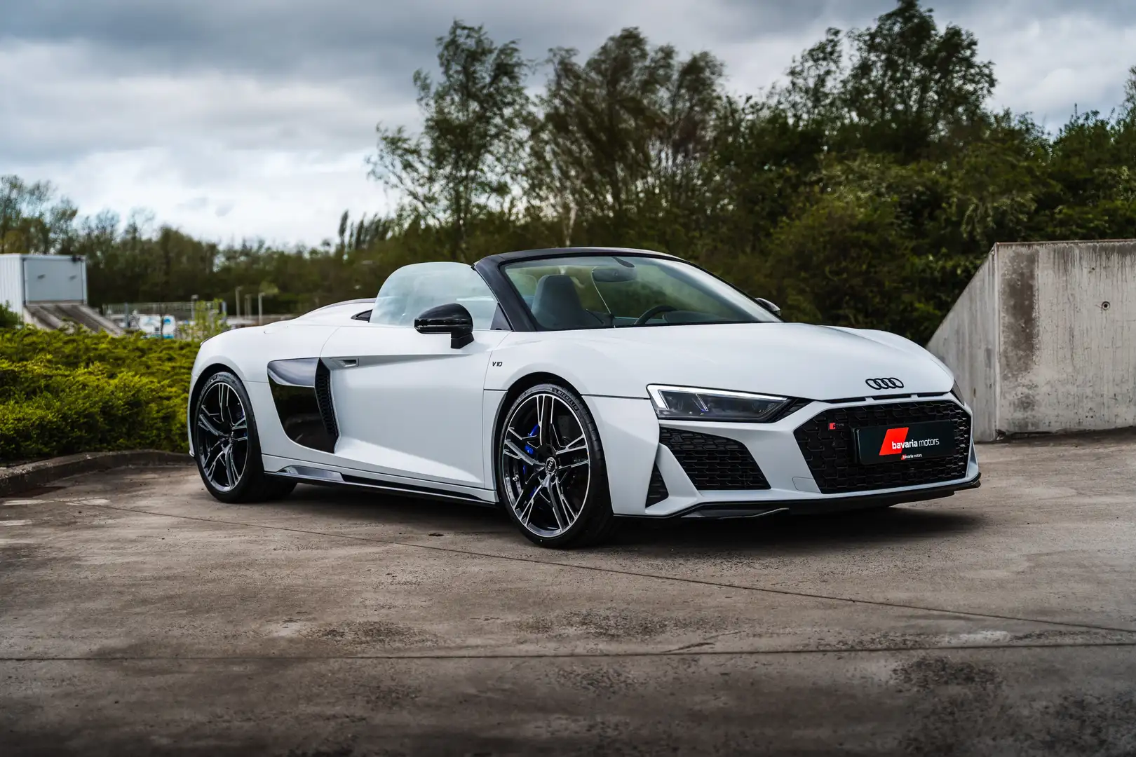 Audi R8 Spyder V10 Performance Quattro/ Suzuka Grey/Carbon Grau - 1