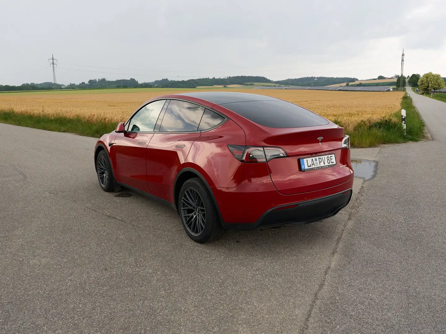 Tesla Model Y Long Range AWD | 1. Hd | MwSt. ausweisbar Rot - 2