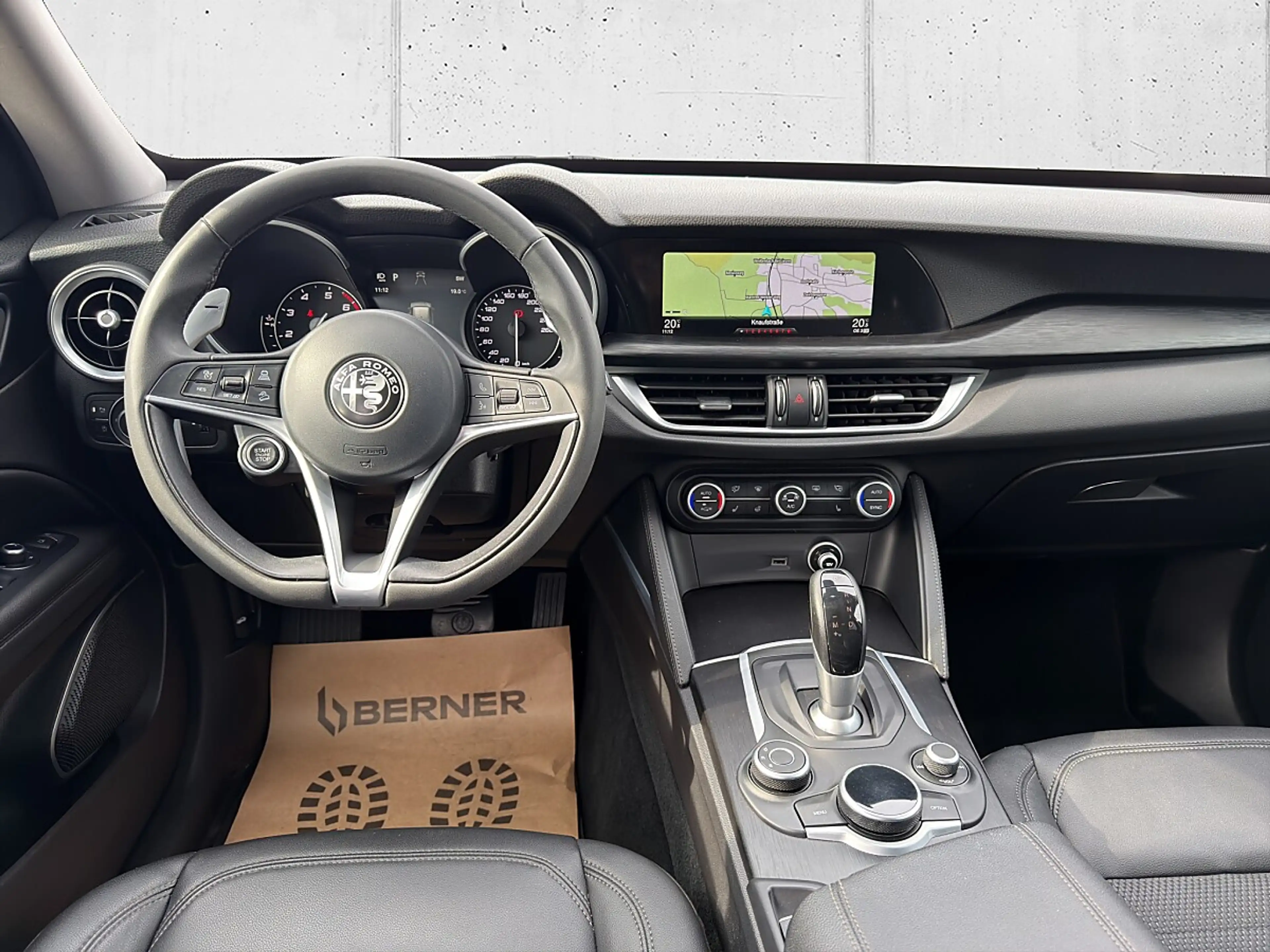 Alfa Romeo Stelvio Super 2,0 Sport AWD ACC/NAVI/ — photo 15