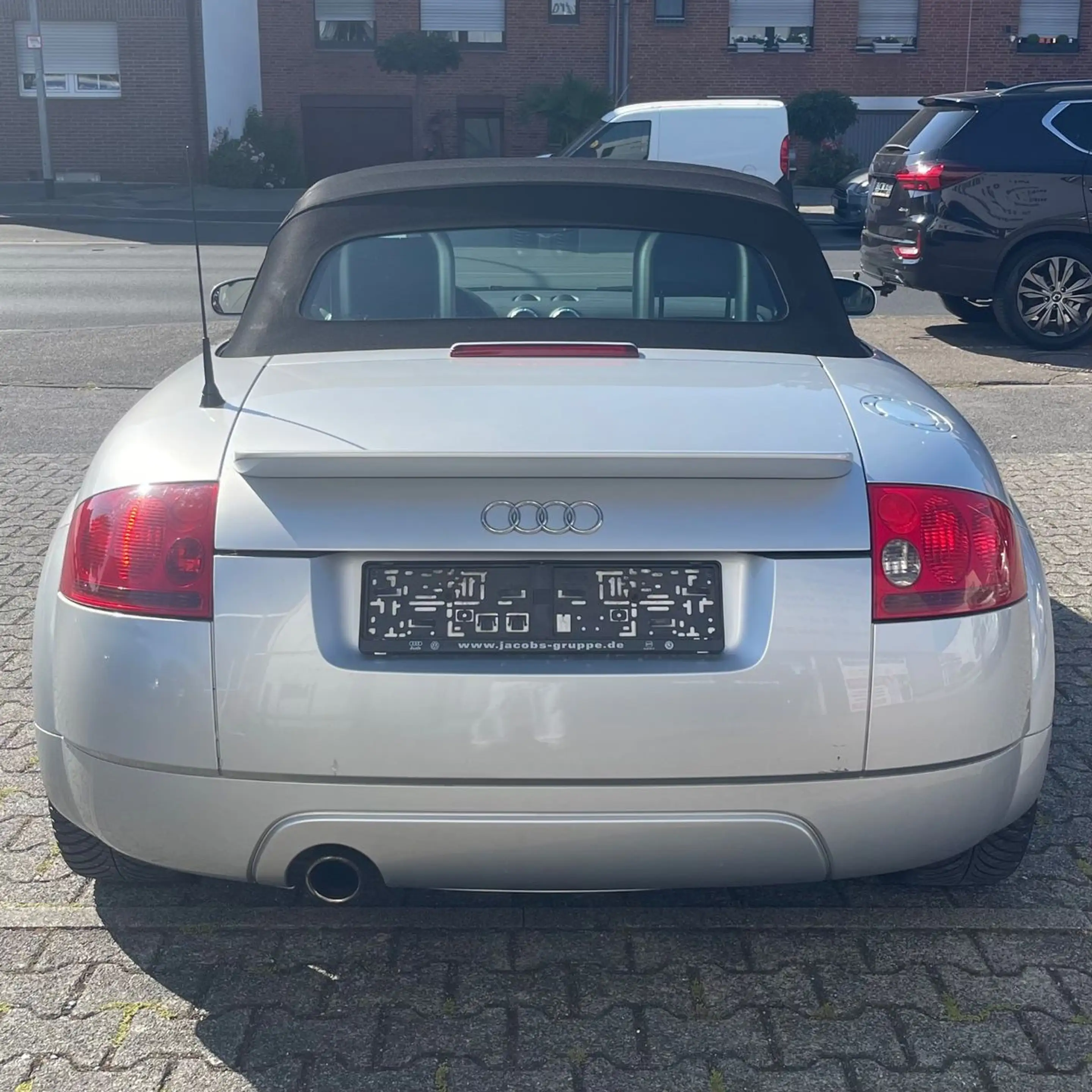 Audi TT 1.8 T Cabrio Leder Bose Xenon Sitzheizung — photo 14
