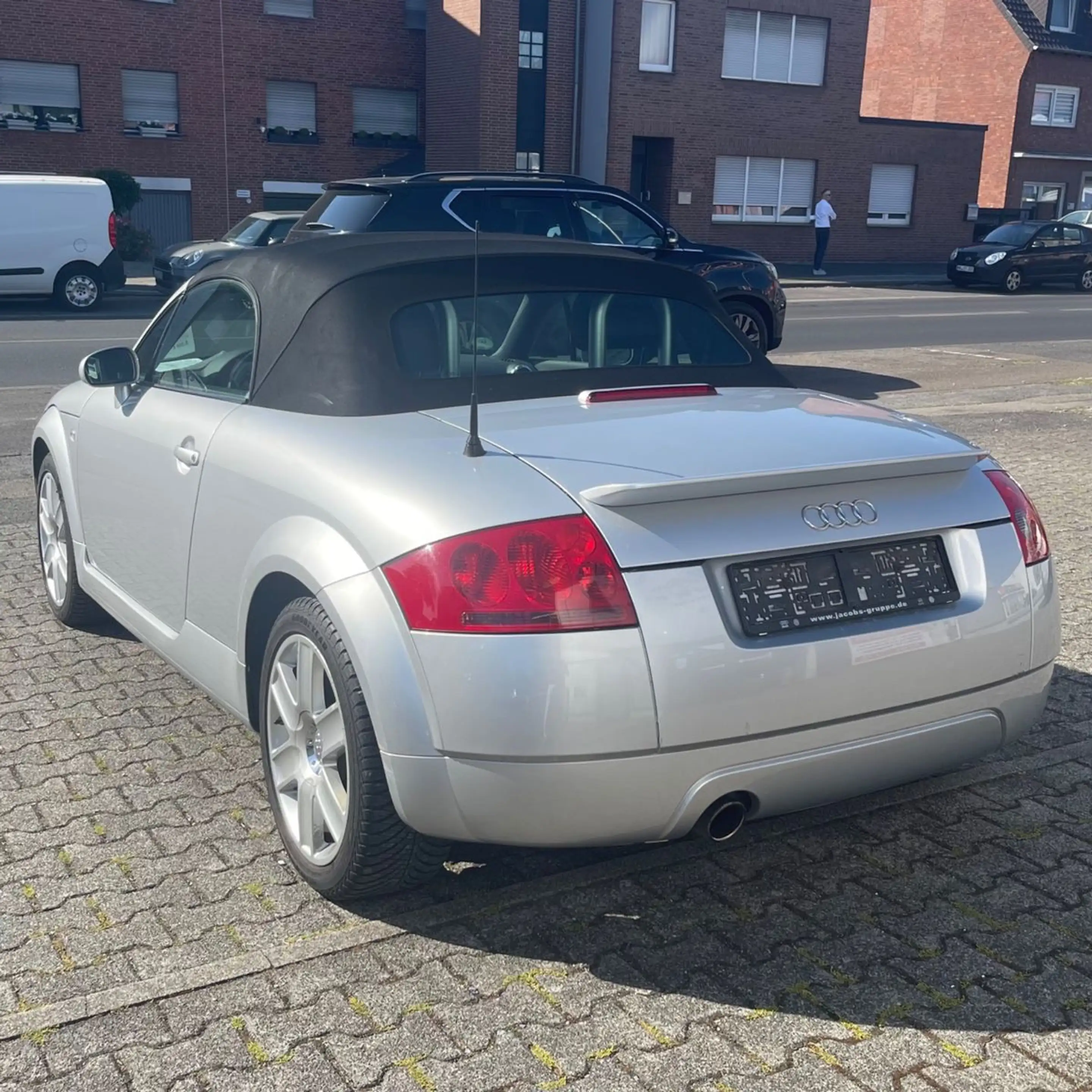 Audi TT 1.8 T Cabrio Leder Bose Xenon Sitzheizung — photo 15
