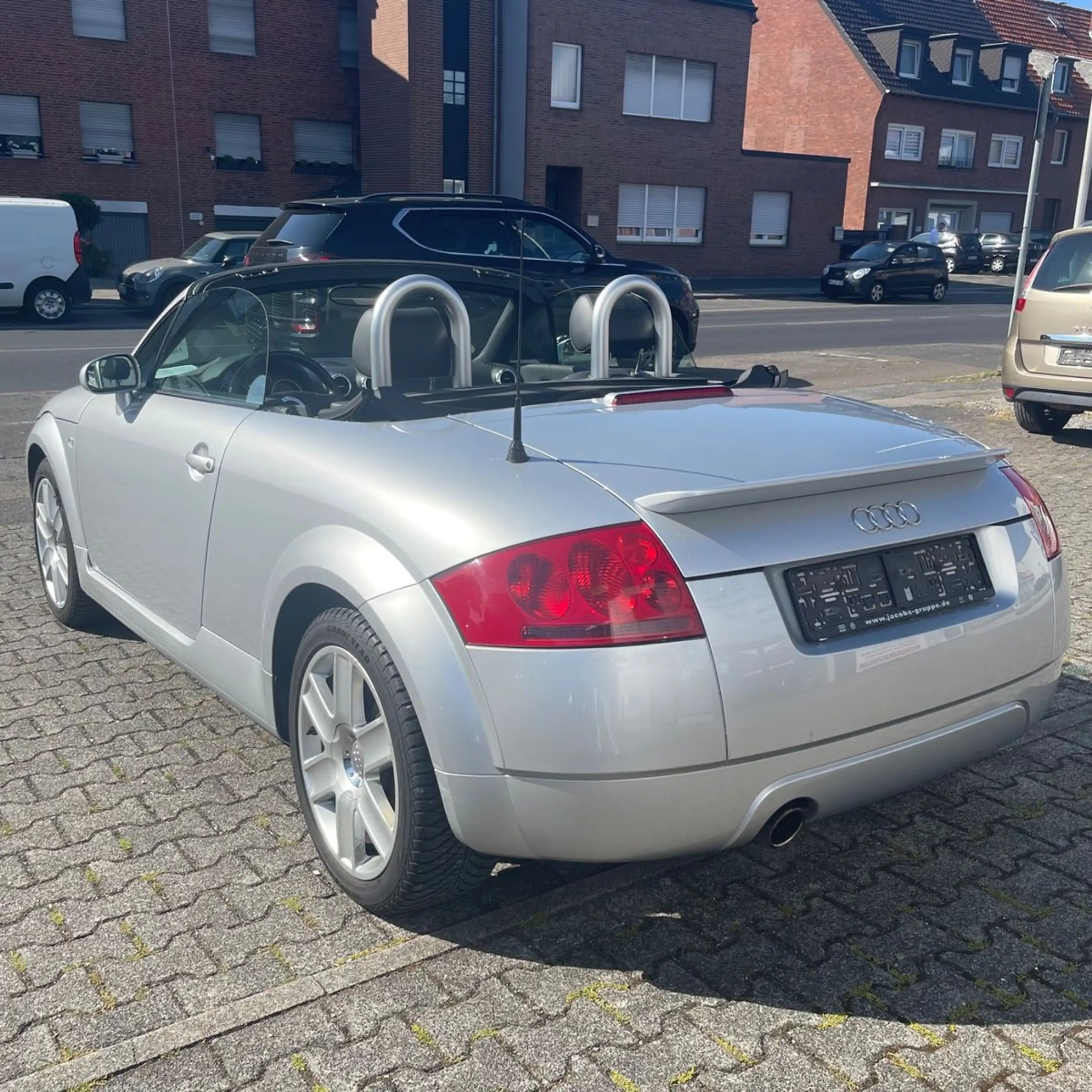 Audi TT 1.8 T Cabrio Leder Bose Xenon Sitzheizung — photo 4