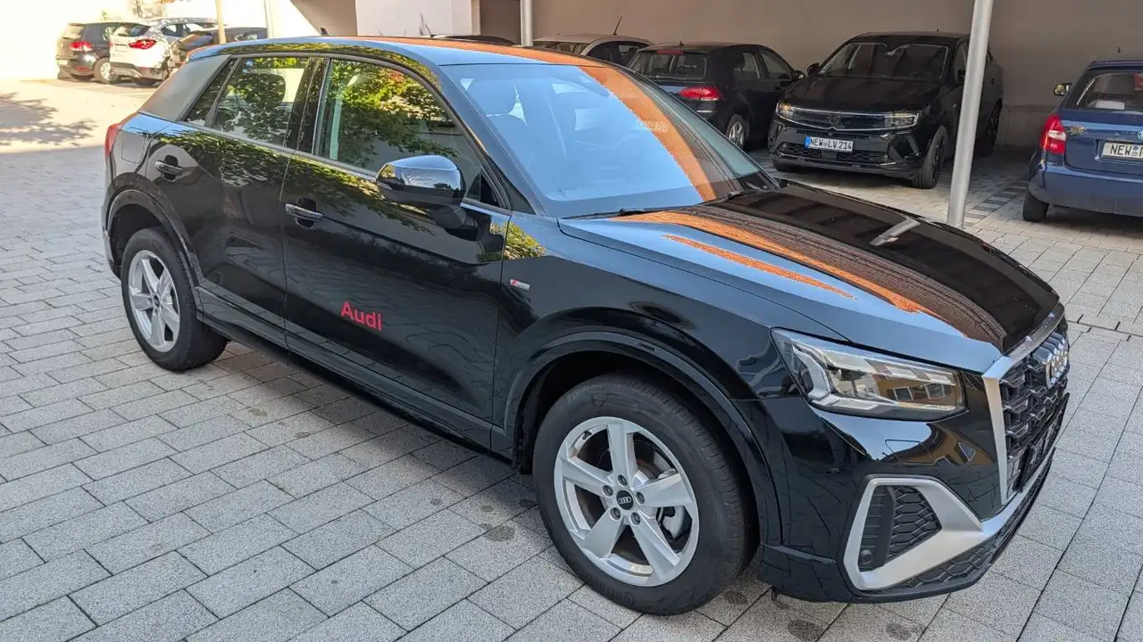 Audi Q2