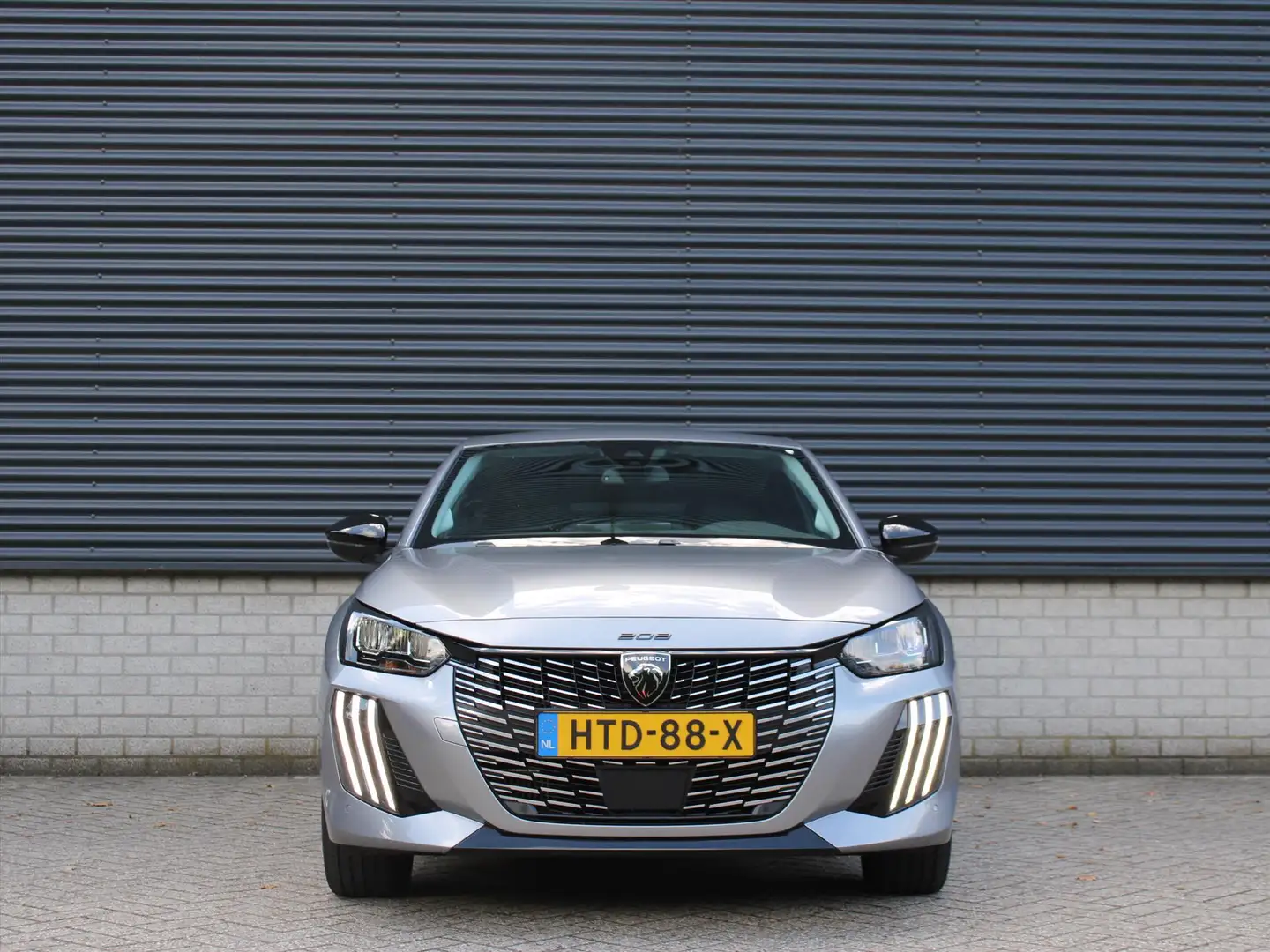 Peugeot 208 Allure Hybrid 100 e-DCS6 | Automaat | Navigatie Gris - 2