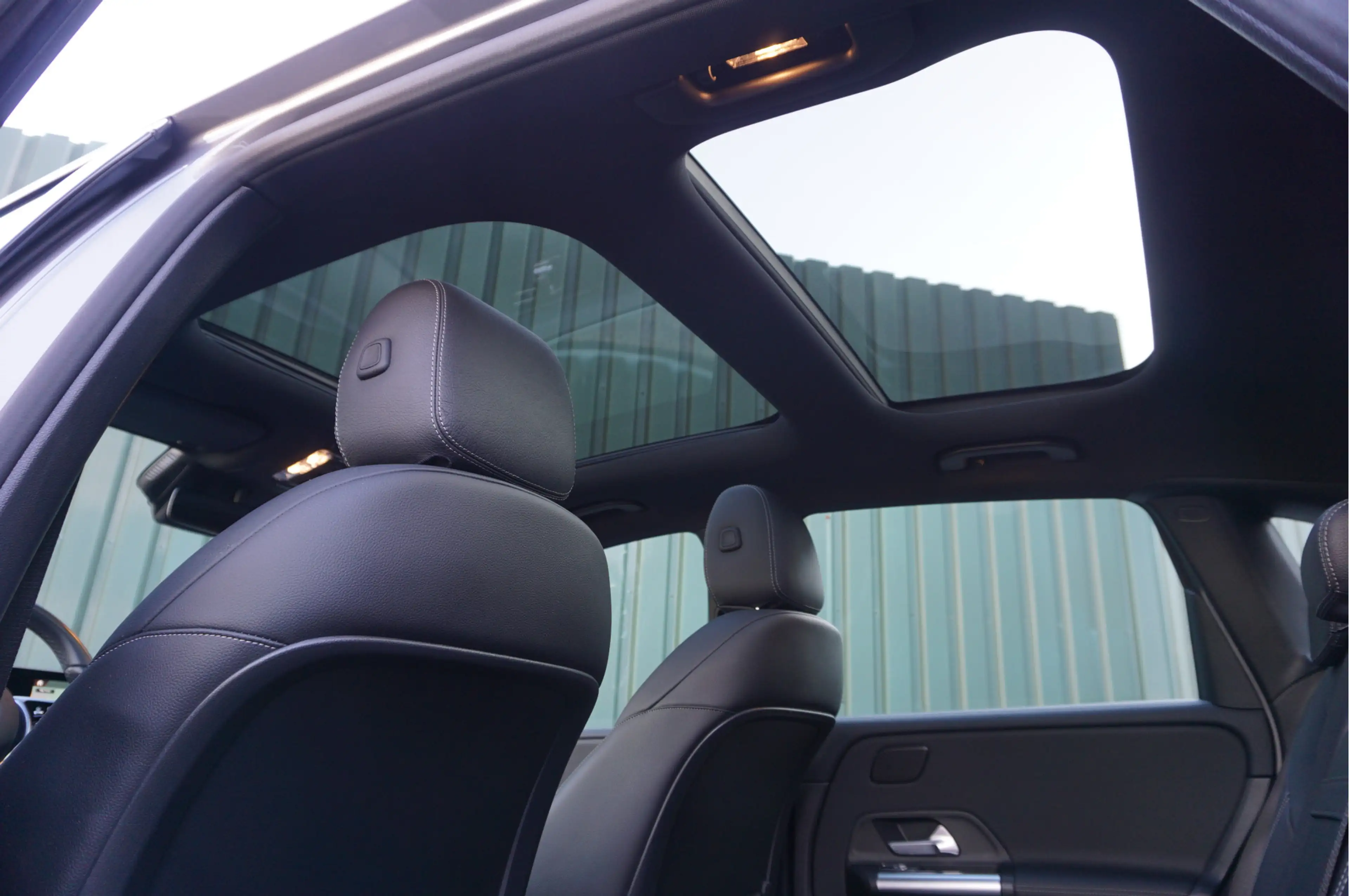 Mercedes-Benz B 220 Automaat 190pk Launch Edition Premium Plus + Camer — photo 11