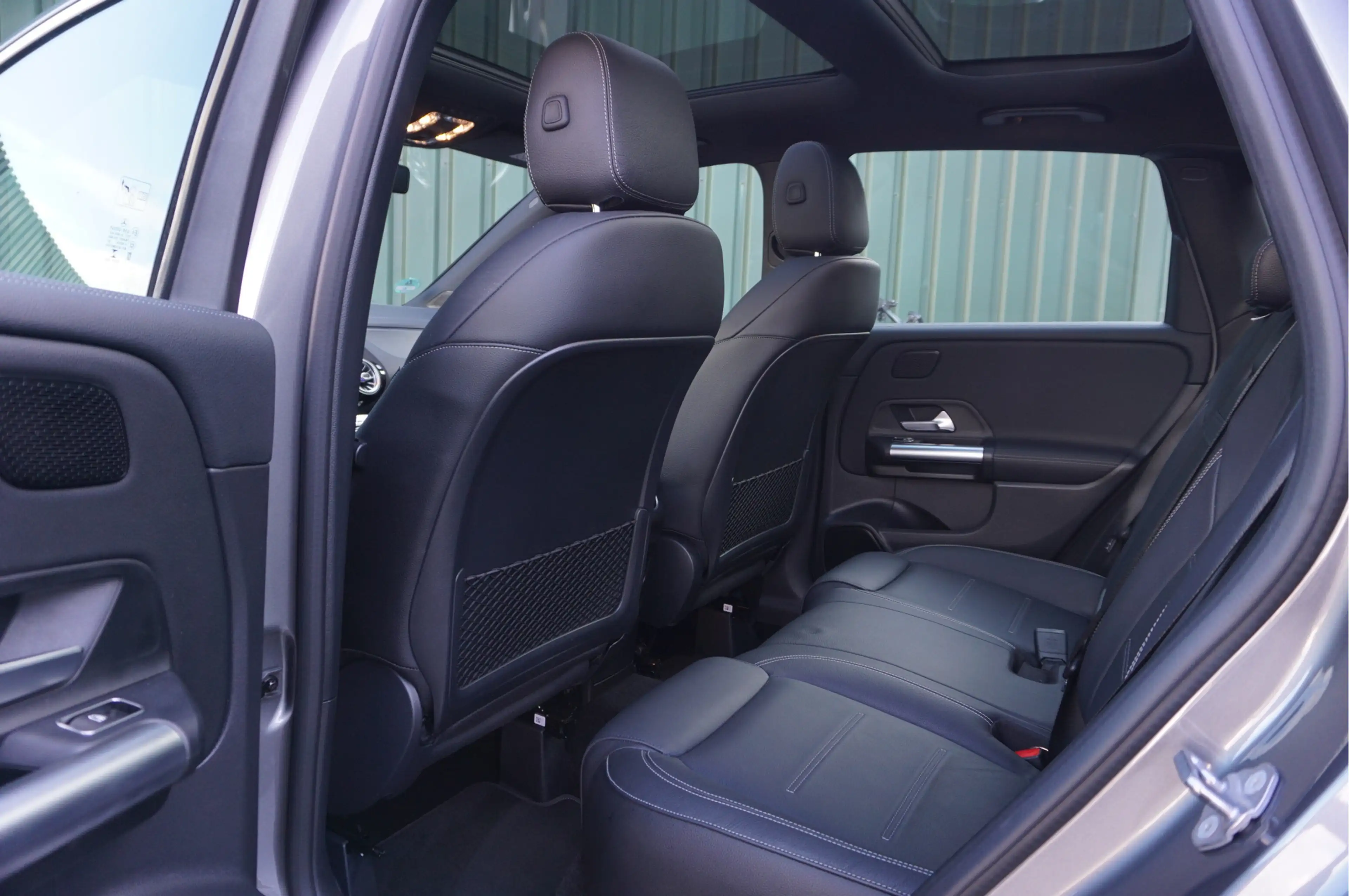 Mercedes-Benz B 220 Automaat 190pk Launch Edition Premium Plus + Camer — photo 10