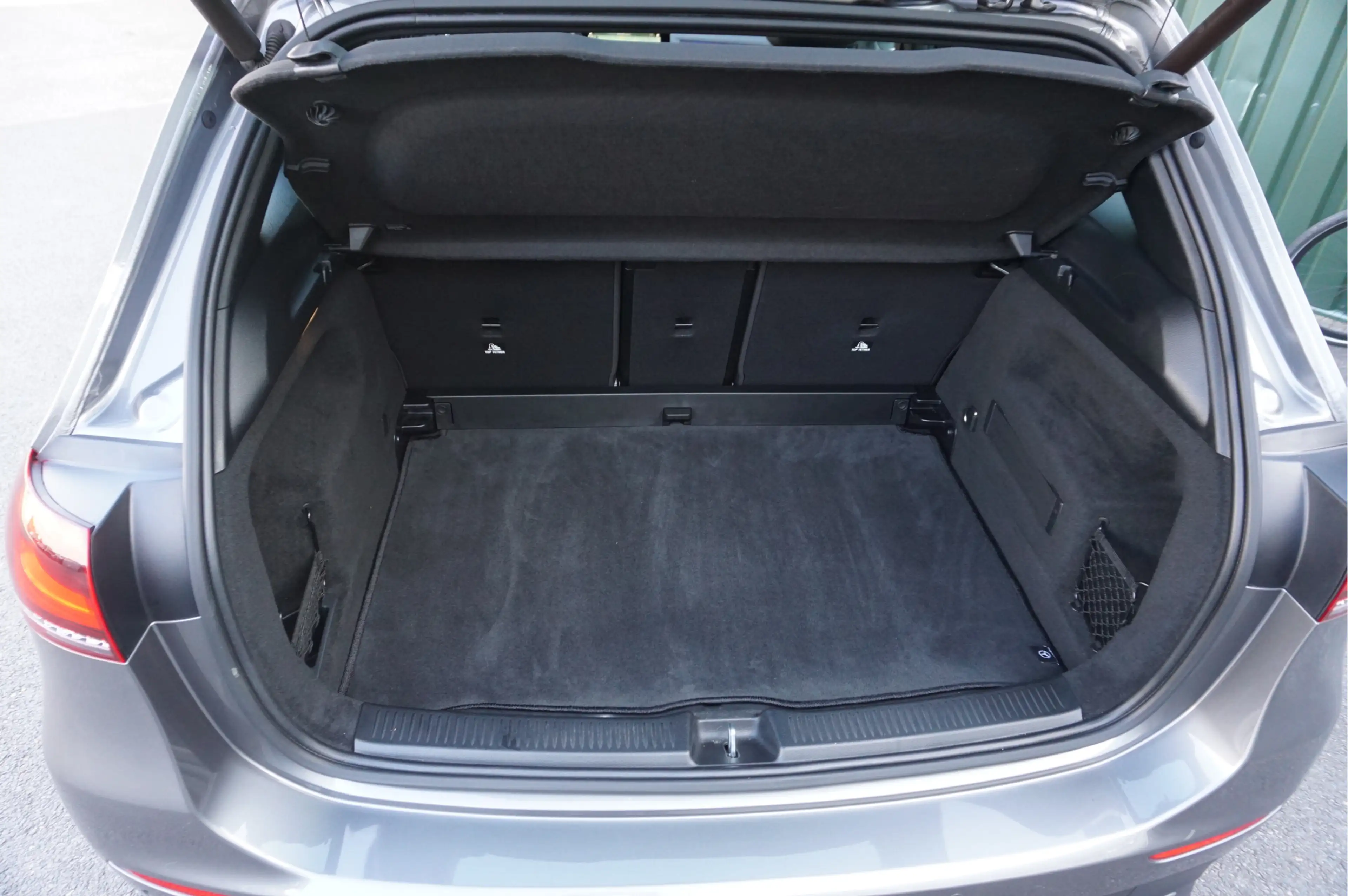 Mercedes-Benz B 220 Automaat 190pk Launch Edition Premium Plus + Camer — photo 12