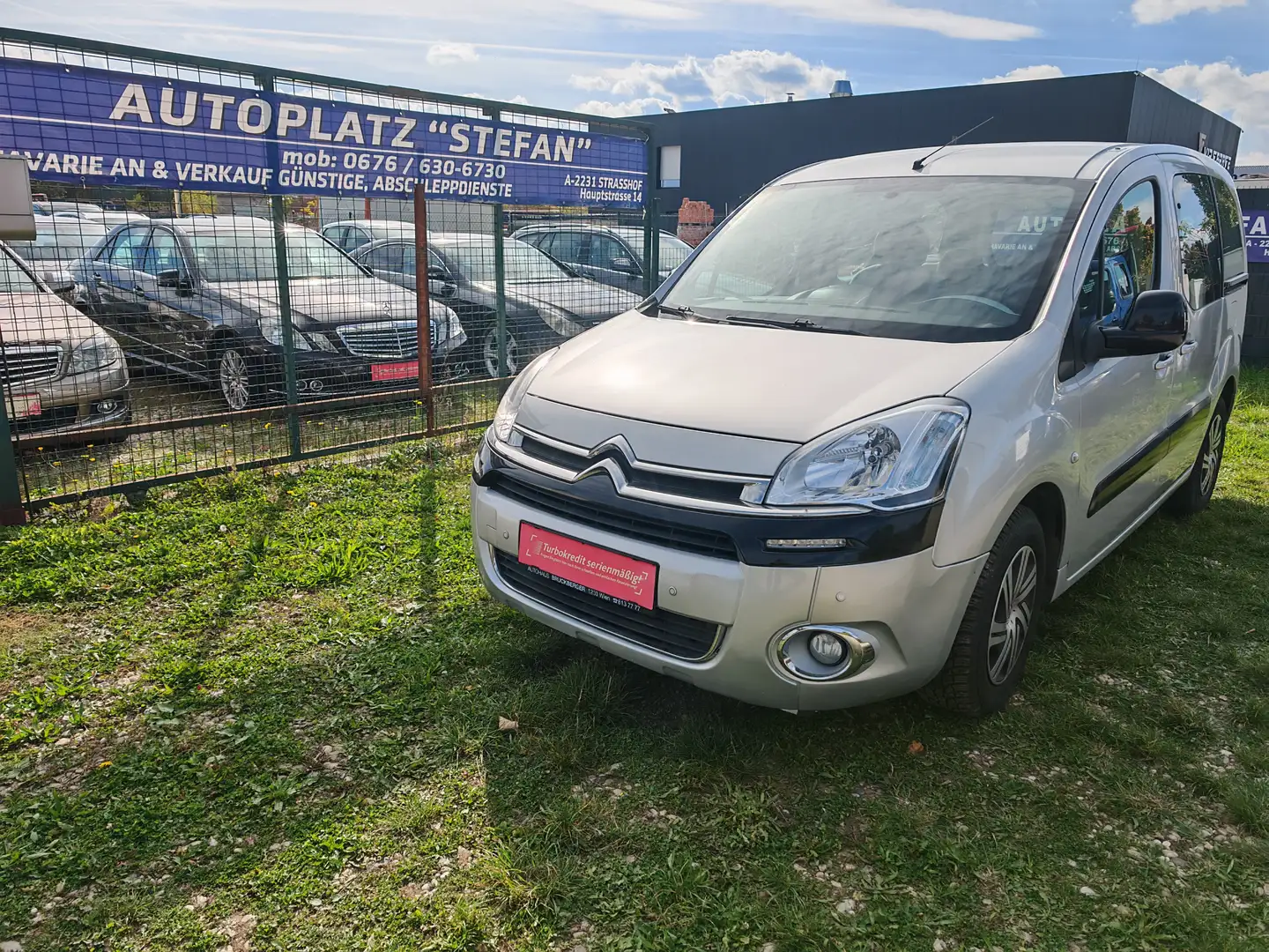 Citroen Berlingo Citroen Berlingo 1,6 HDI Automatik Grau - 2