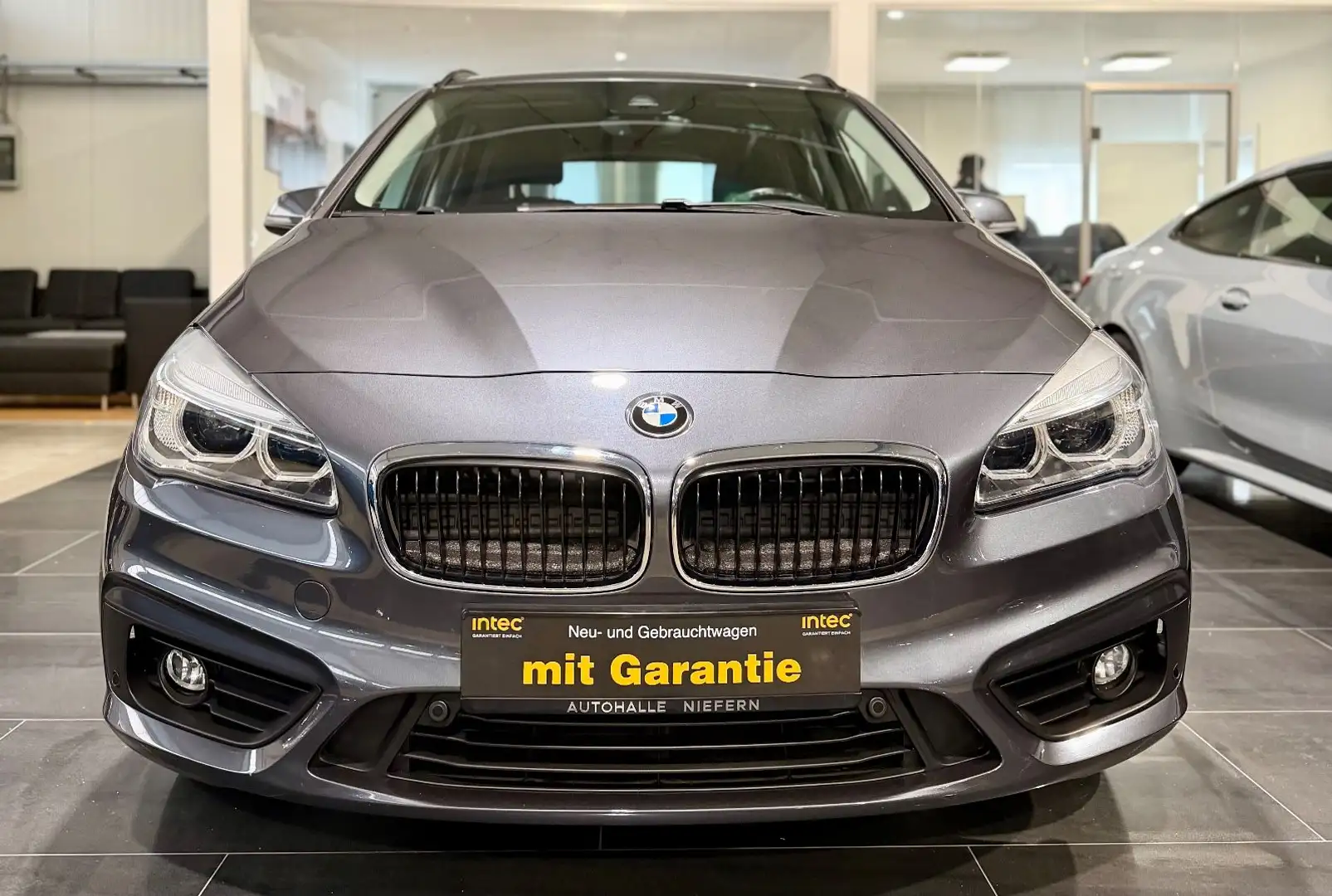 BMW 218 218i 2 Active Tourer Advantage*LED*SHZ*PDC*AHK* Grau - 2