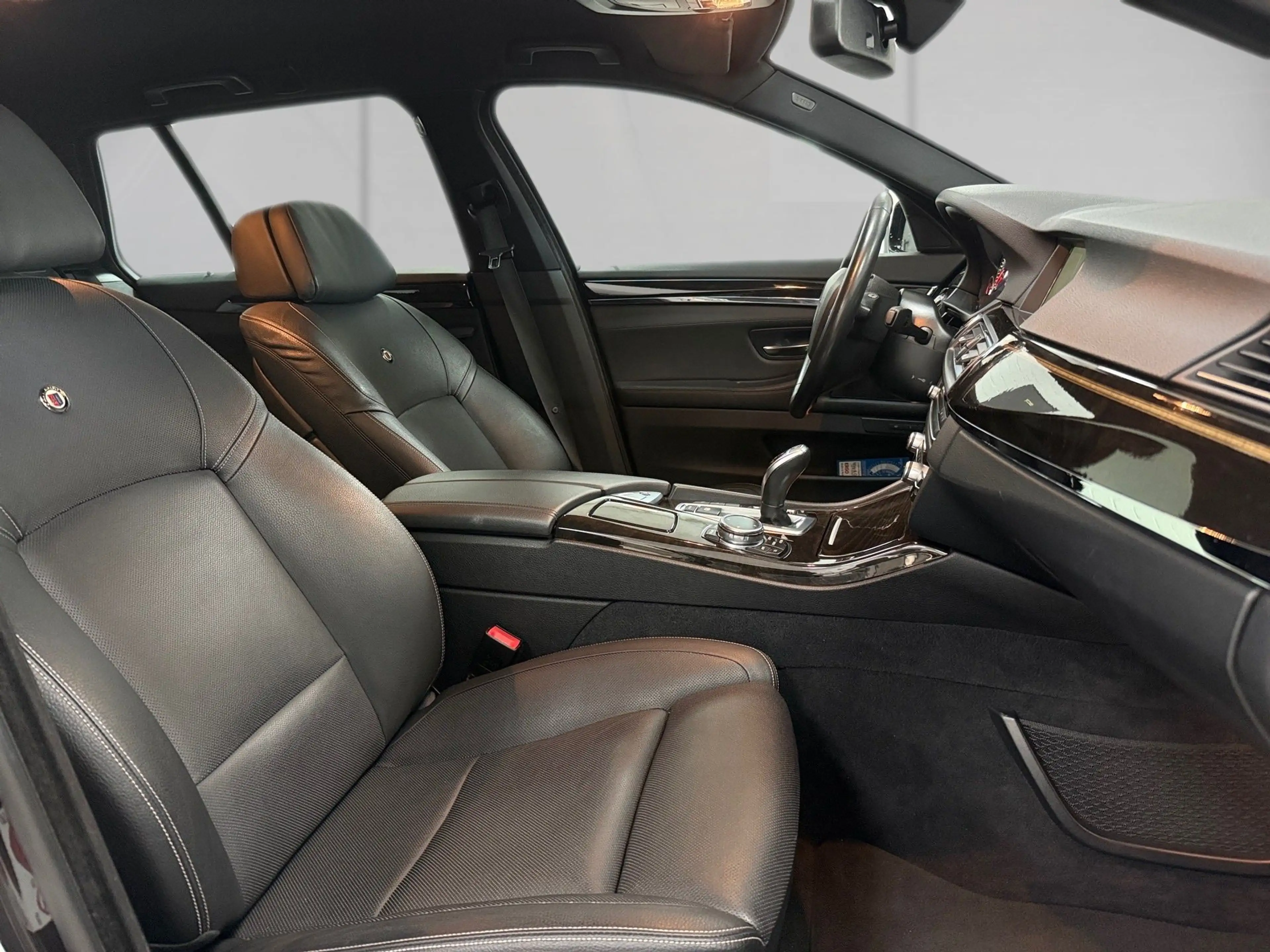 Alpina D5 Biturbo Touring*SHZ*STZBLFT*360*ACC* — photo 10