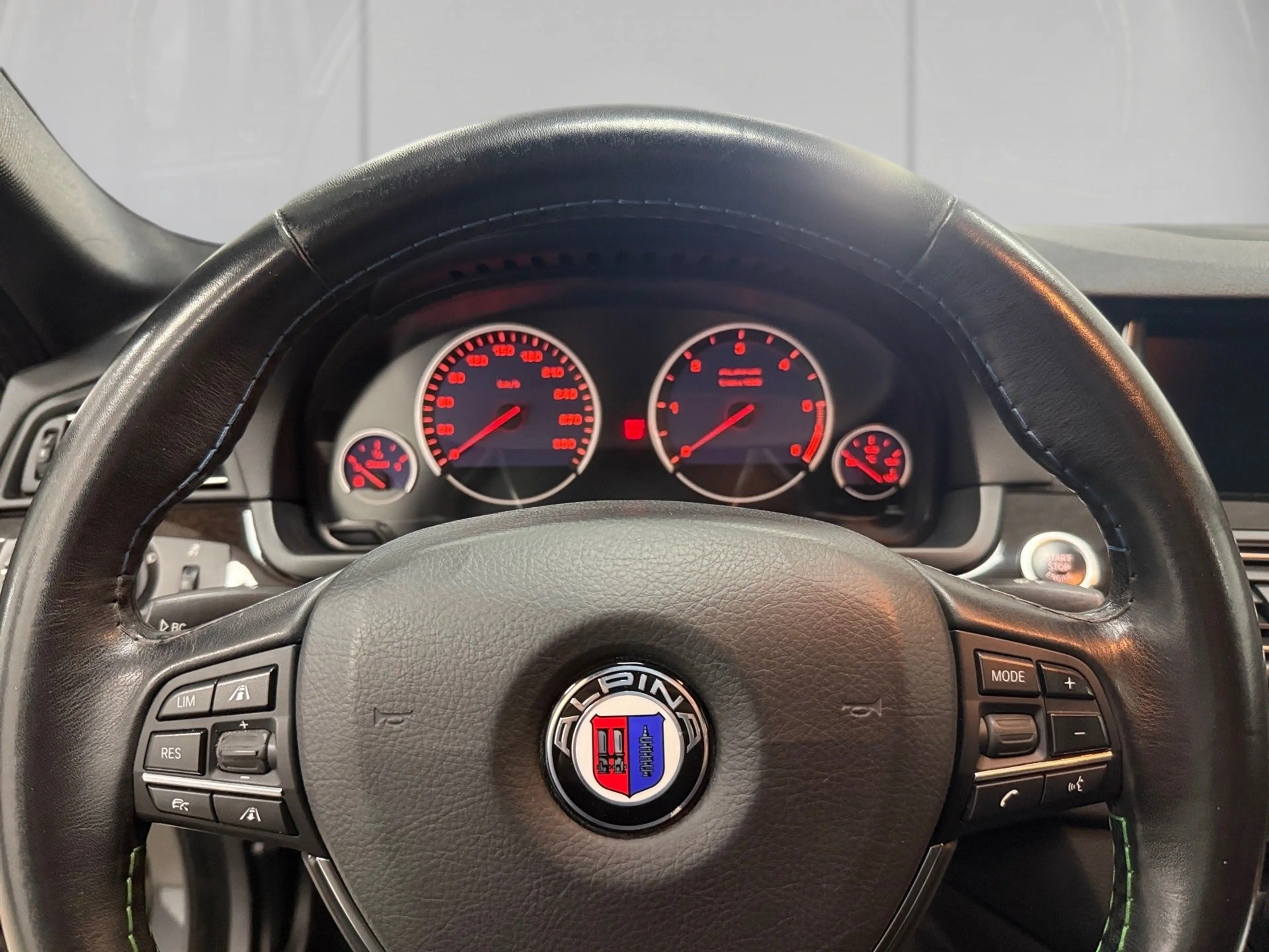 Alpina D5 Biturbo Touring*SHZ*STZBLFT*360*ACC* — photo 13
