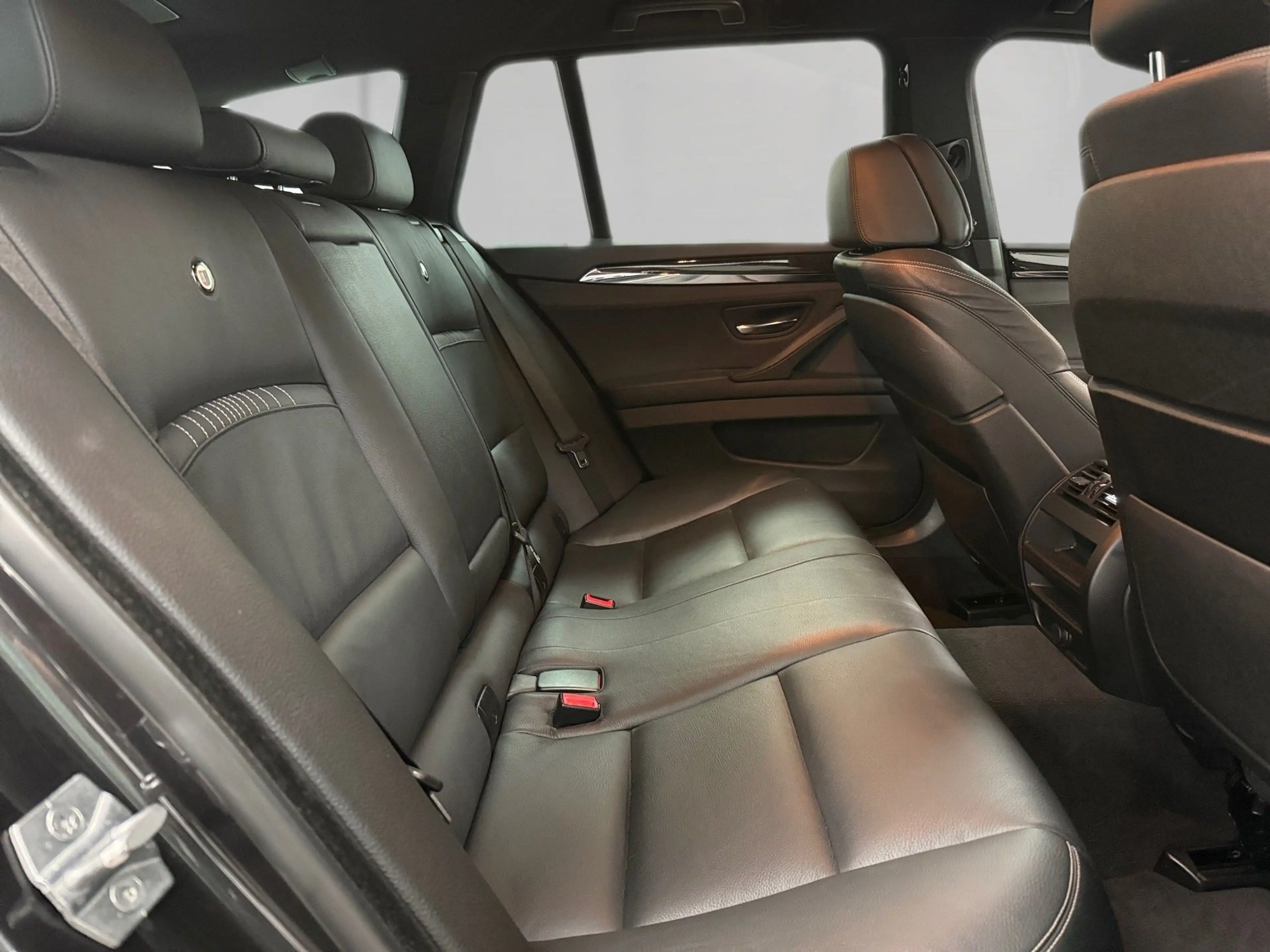 Alpina D5 Biturbo Touring*SHZ*STZBLFT*360*ACC* — photo 11