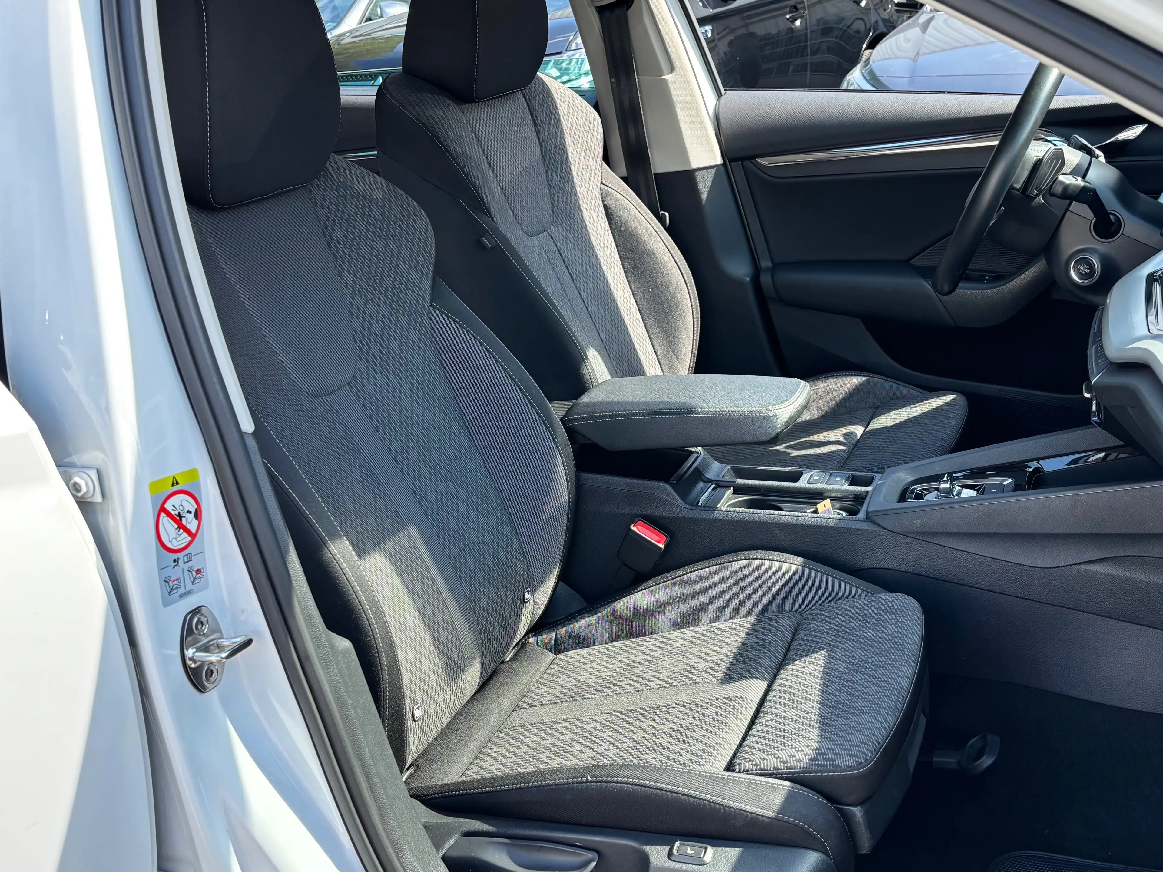 Skoda Octavia Style — photo 9