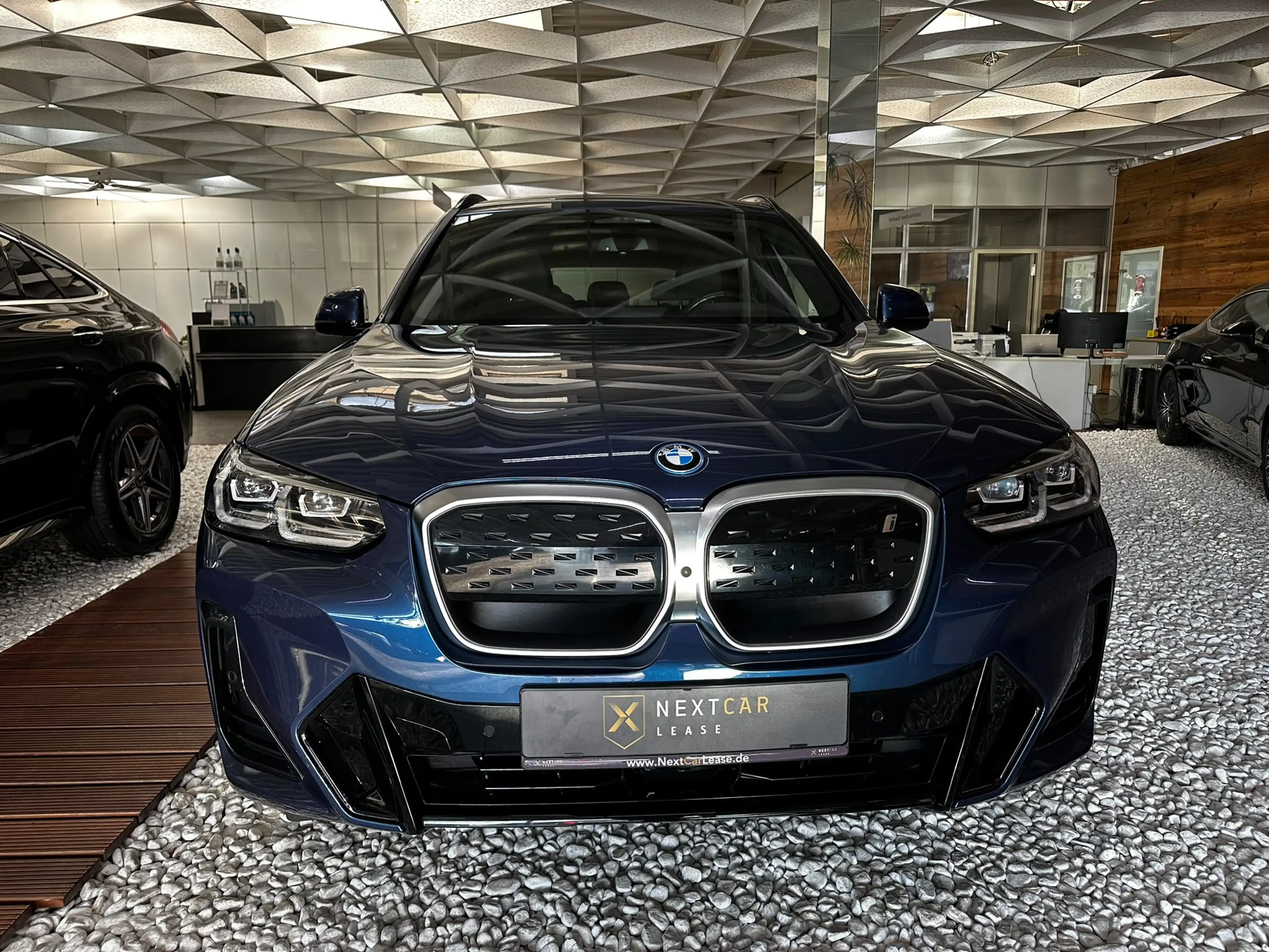BMW X3 Impr.M-Technic H K Amb.DrvAssPro Mem Pano — photo 2