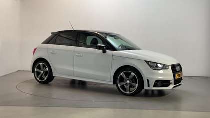 Audi A1 Sportback 1.2 TFSI Admired Navigatie Airco Cruise