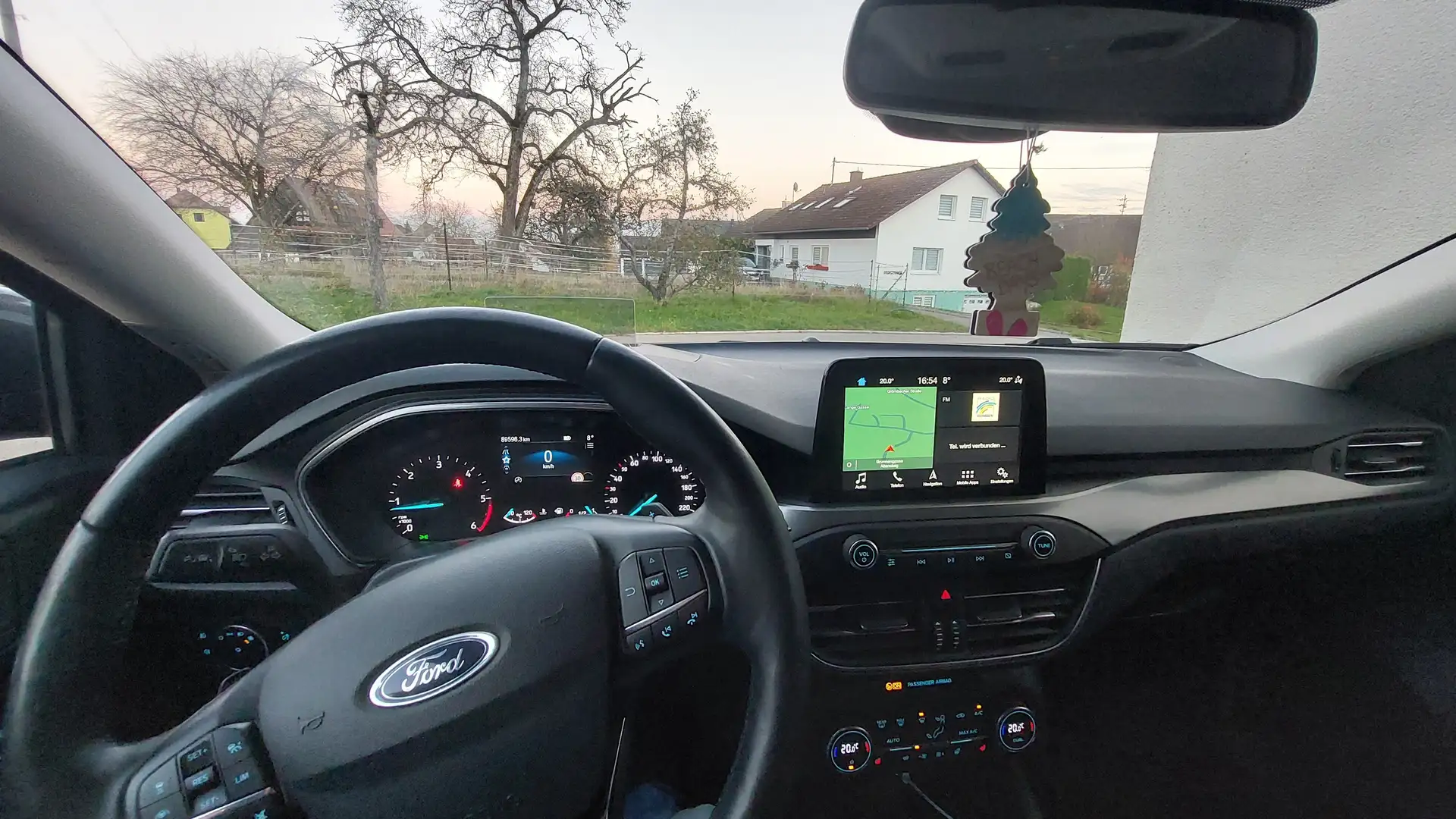 Ford Focus Focus 1.5 EcoBlue Start-Stopp-System Aut. TITANIUM - 2