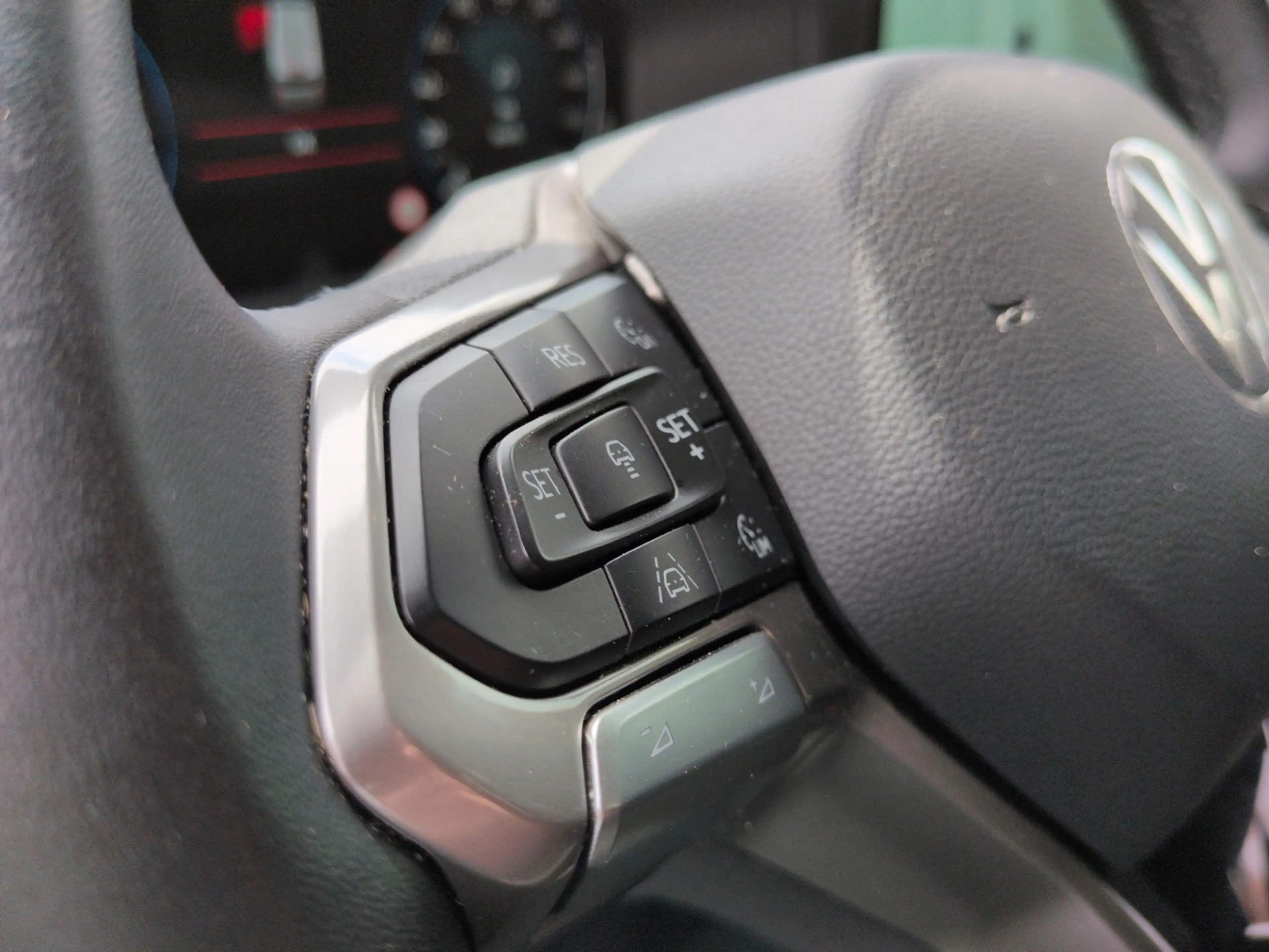 Volkswagen T7 Kombi 2.0 TDI KR AHK+LED+NAVI+ALU+SH+ — photo 12