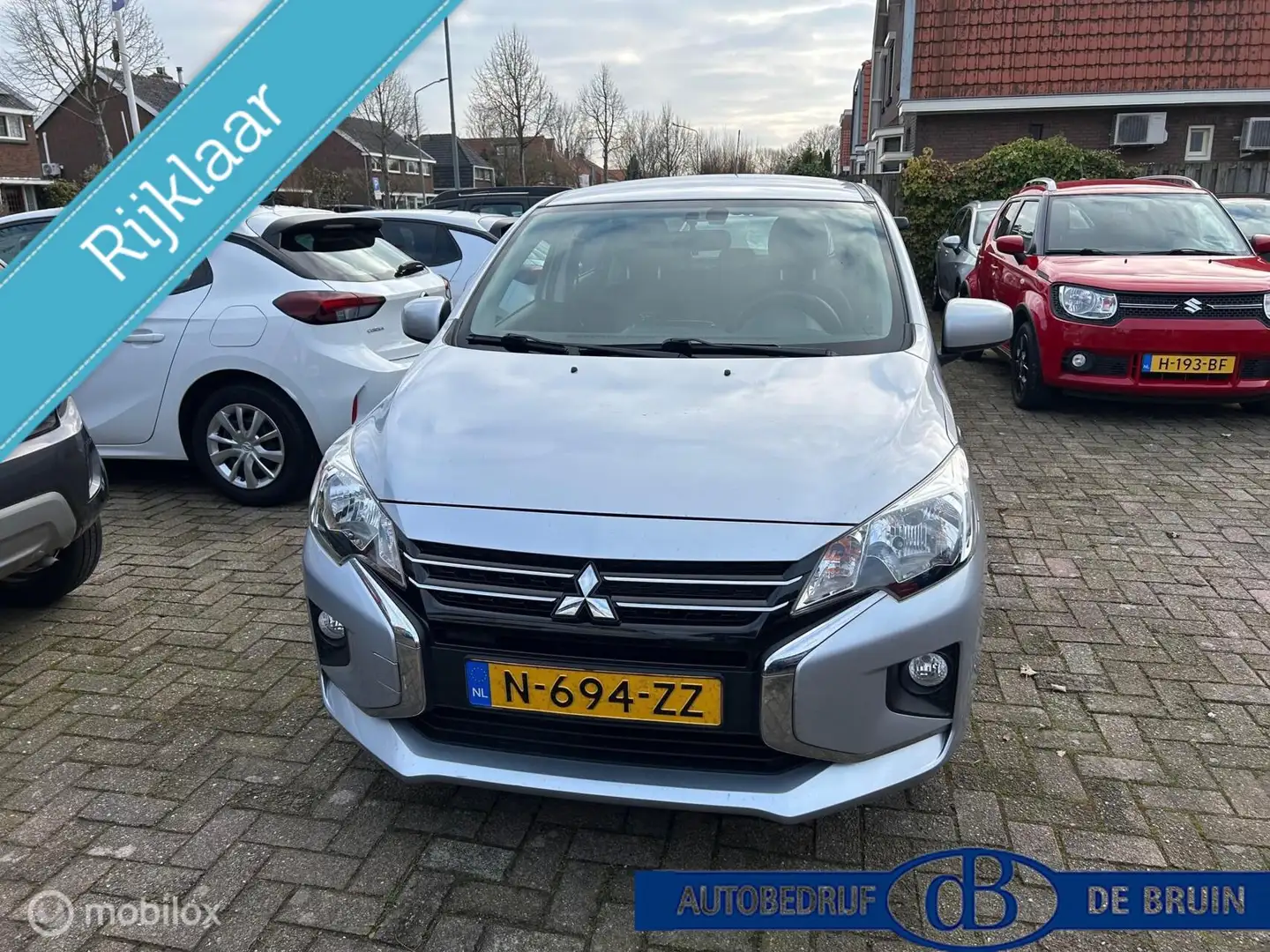 Mitsubishi Space Star 1.2 Cool+ Apple CarPlay Gris - 1