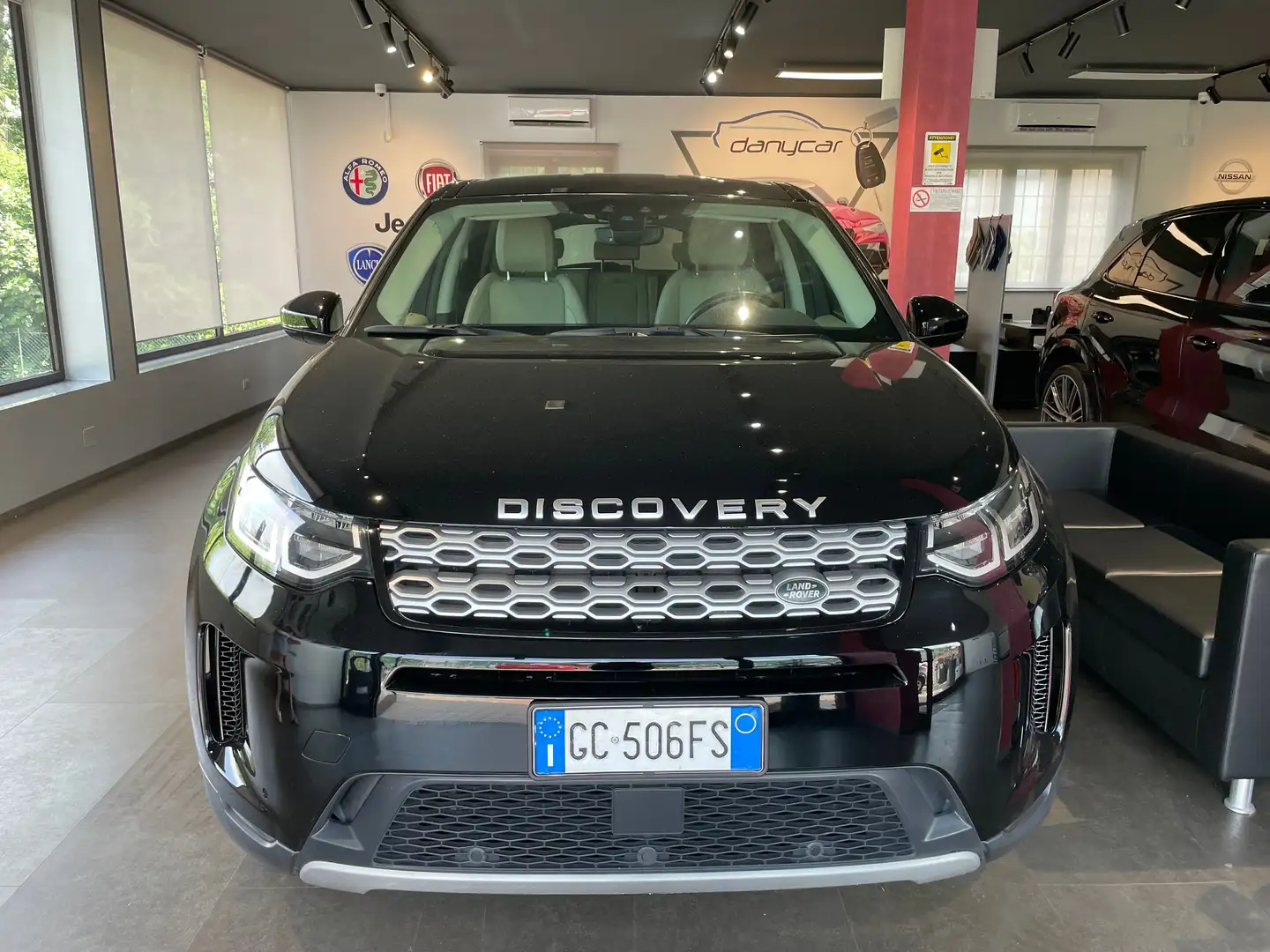 Land Rover Discovery Sport Discovery Sport 2.0 mhev S awd 180cv 7 POSTI Nero - 2