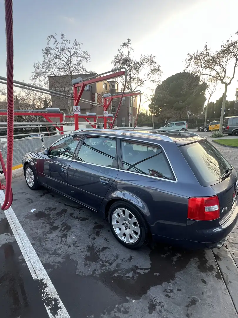 Audi A6 Avant 2.4 - 2