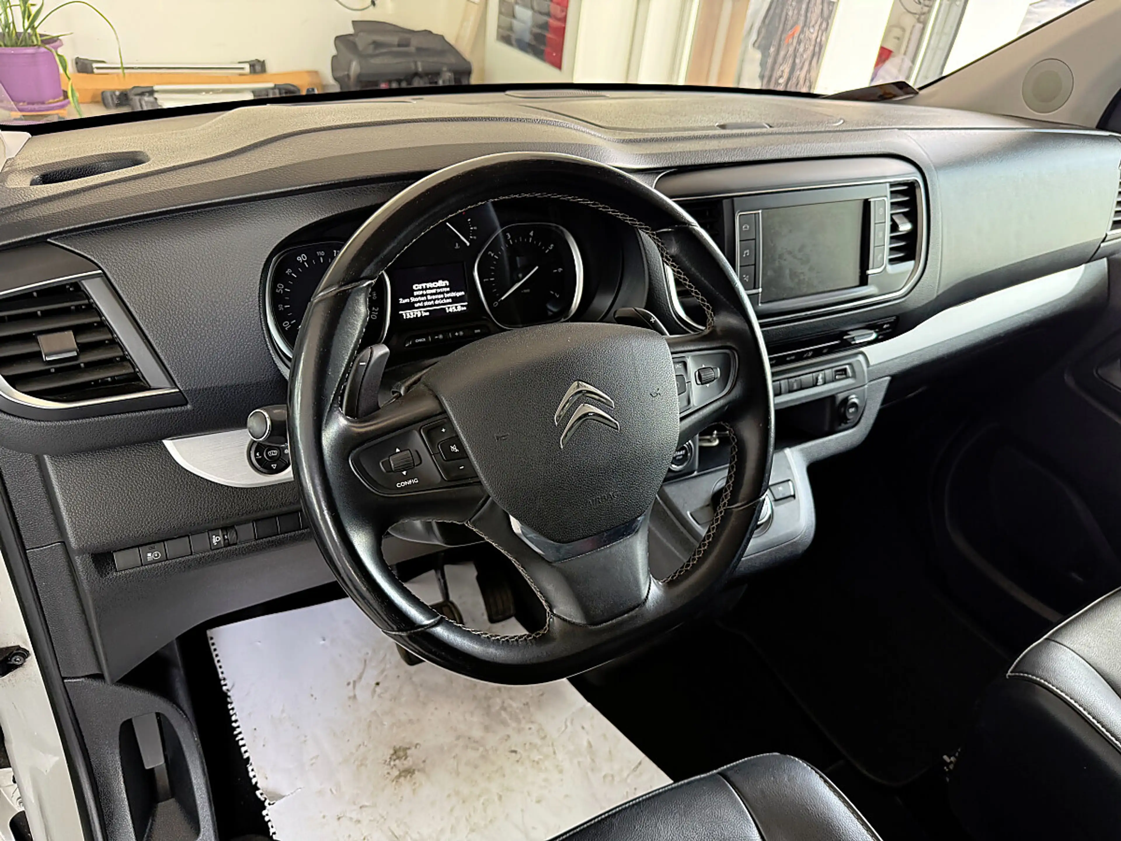 Citroen Spacetourer BlueHDI 180 S&S EAT6 M Shine — photo 14