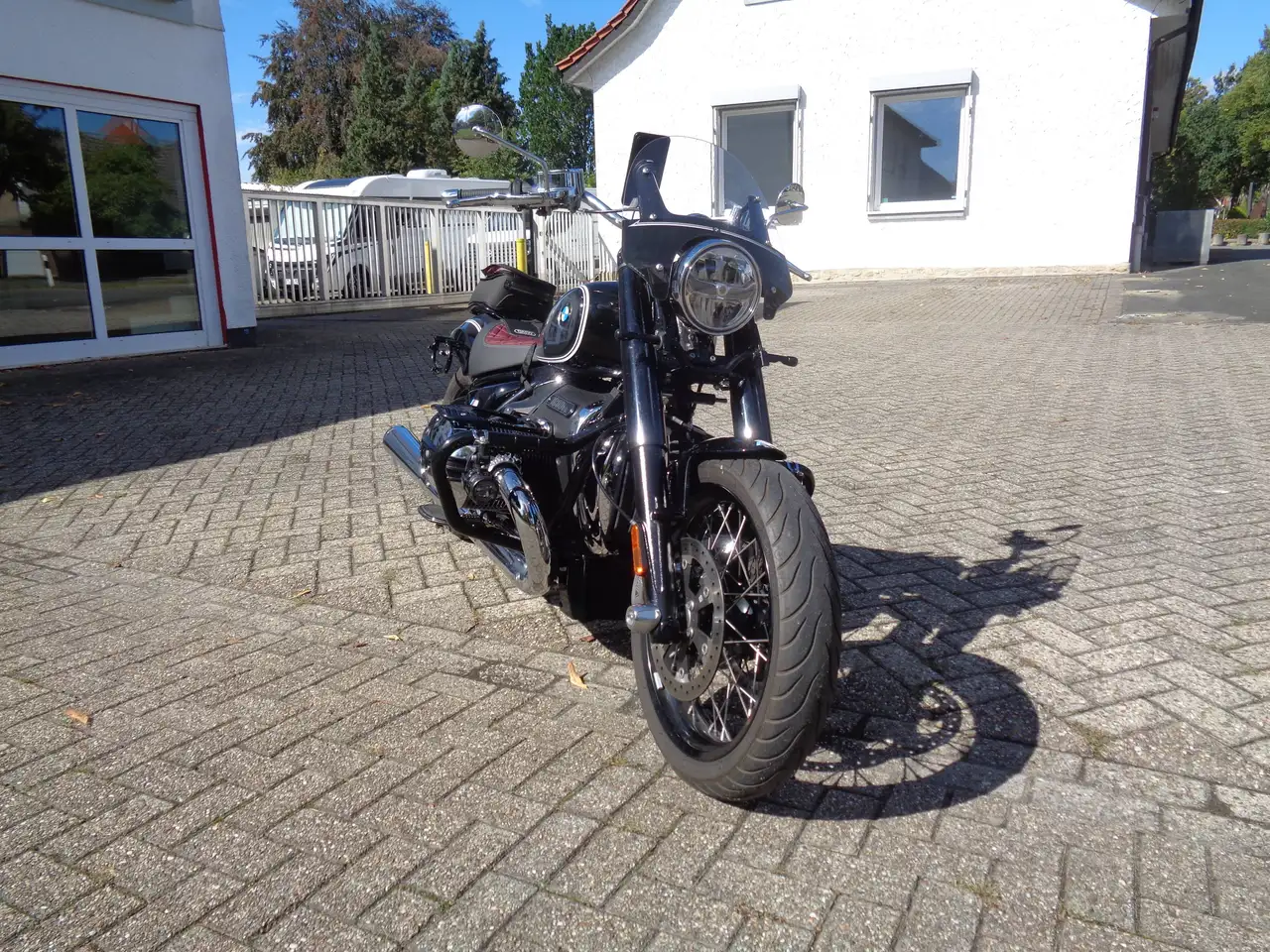 BMW R 18