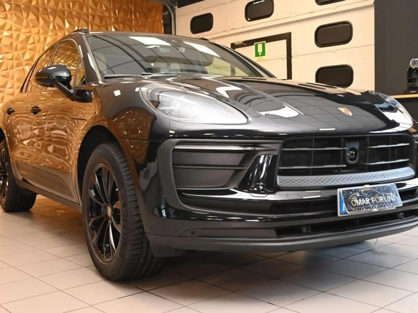 Porsche Macan NUOVA 2.0 PDK 265CV PCM TETT.LED 19"RADAR CAM FULL Schwarz - 2