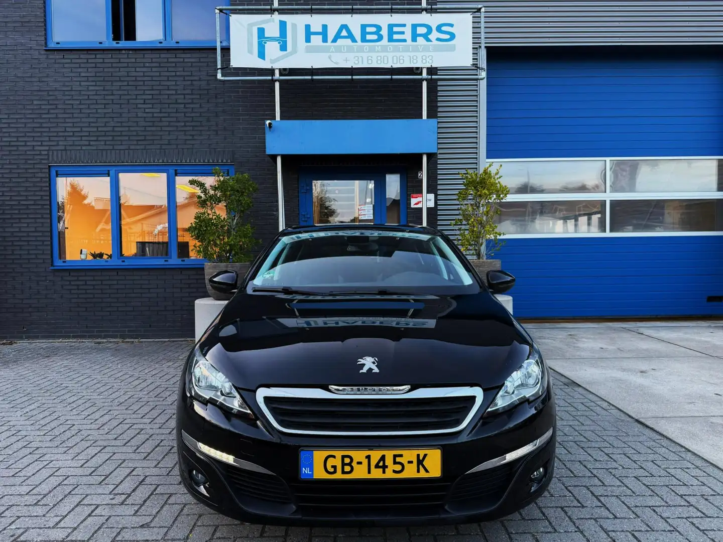 Peugeot 308 1.2 PureTech Style 131PK|Origineel NL|Navigatie|Ca Zwart - 2