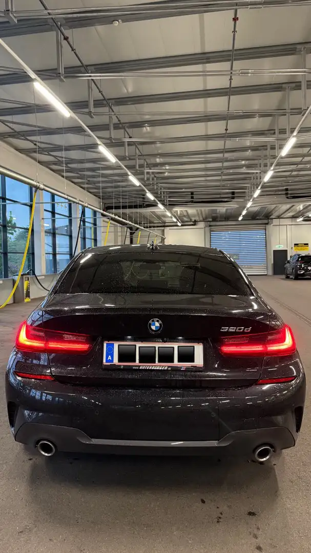 BMW 320 320d M Sport Aut. voll Ausstattung Schwarz - 2
