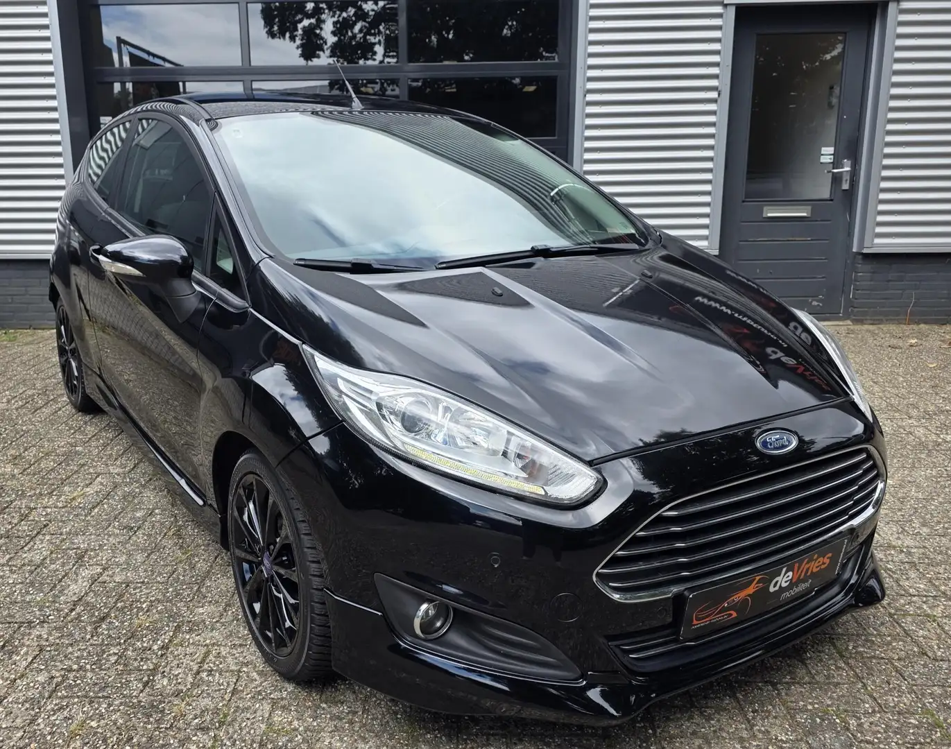 Ford Fiesta 1.0 EcoBoost Sport **125PK-ST LINE** Noir - 1