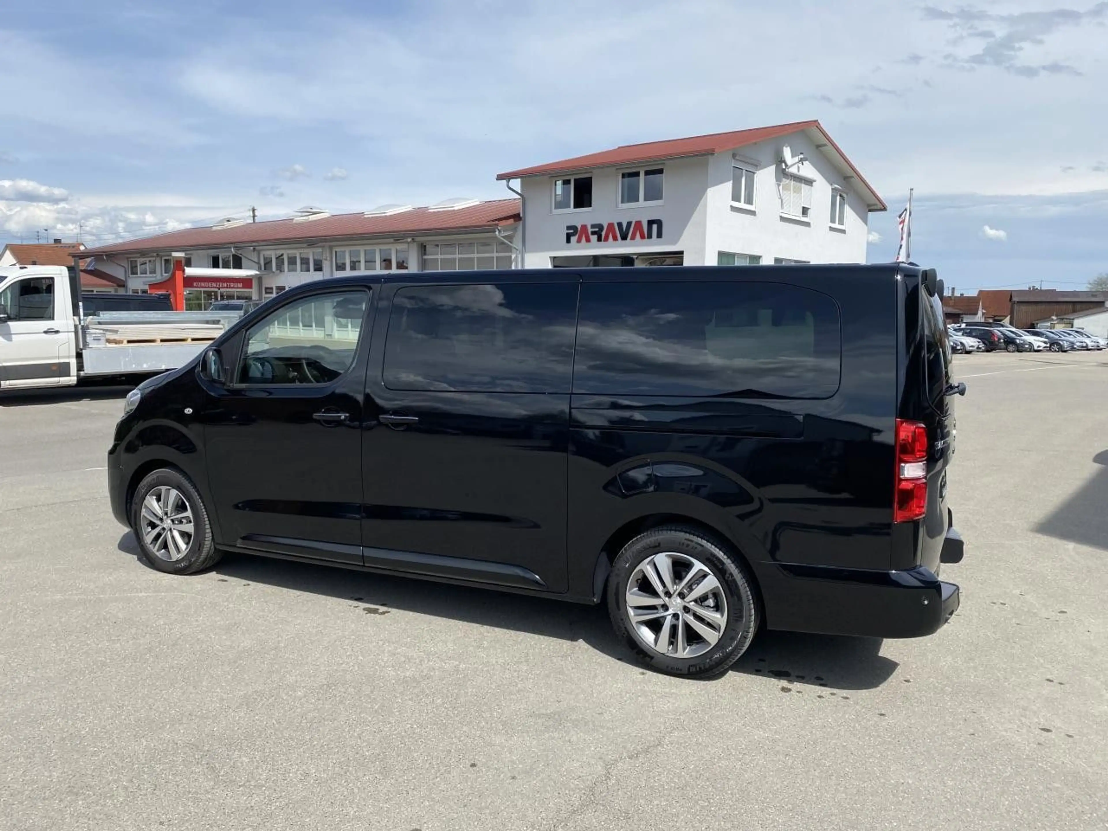 Peugeot Traveller L3 Allure 2.0 BlueHDi 180 EAT8 Navi — photo 3
