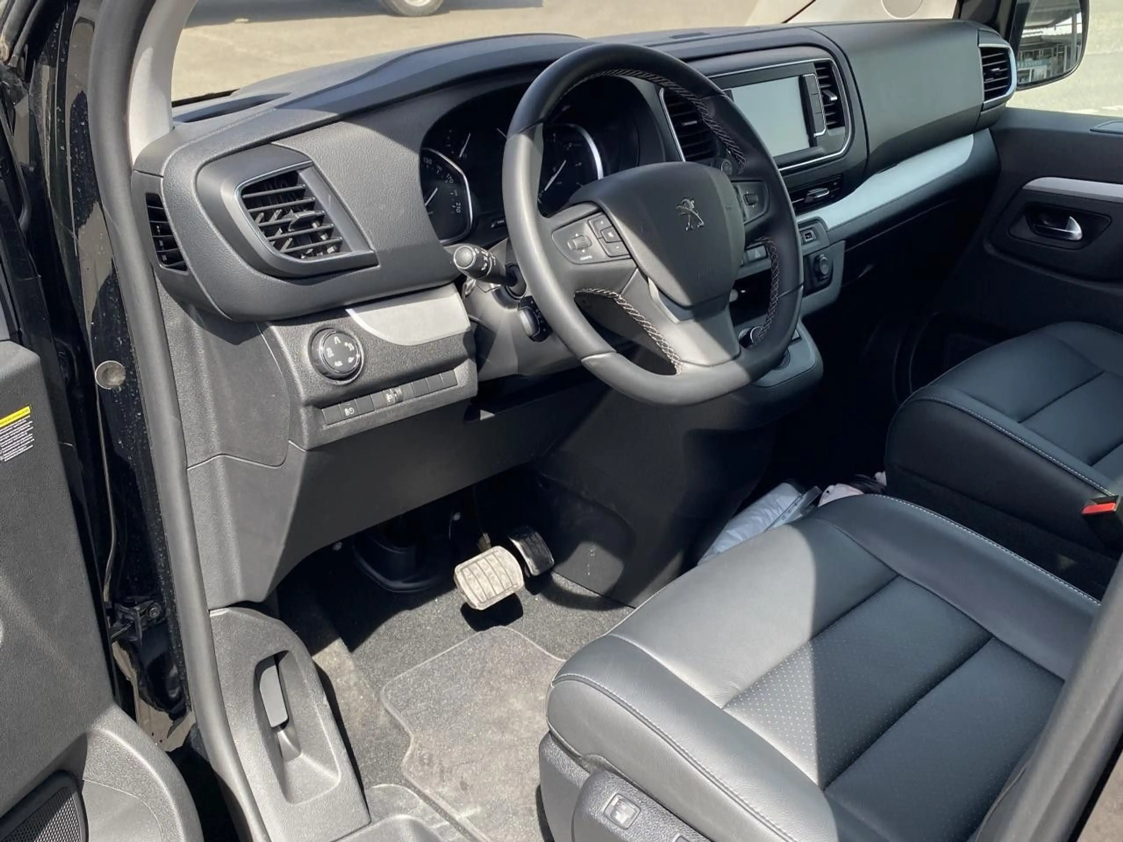 Peugeot Traveller L3 Allure 2.0 BlueHDi 180 EAT8 Navi — photo 12