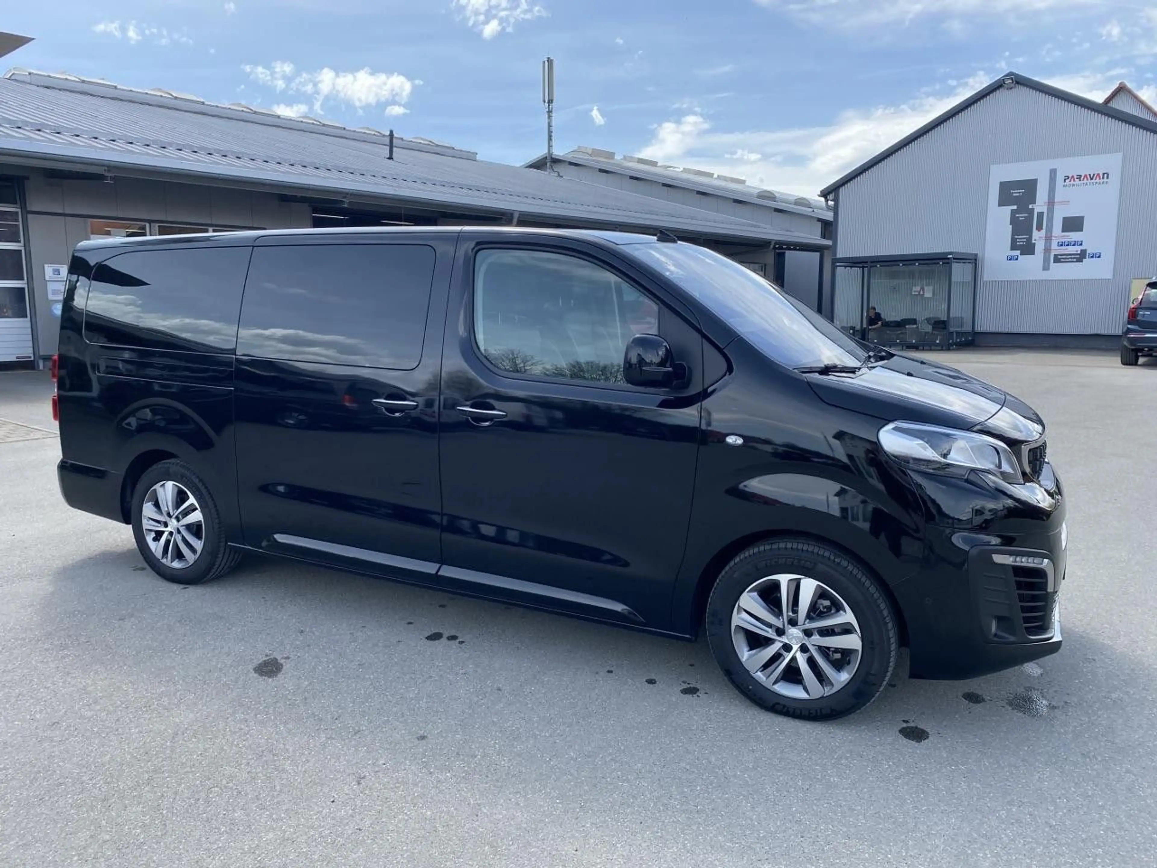 Peugeot Traveller L3 Allure 2.0 BlueHDi 180 EAT8 Navi — photo 7