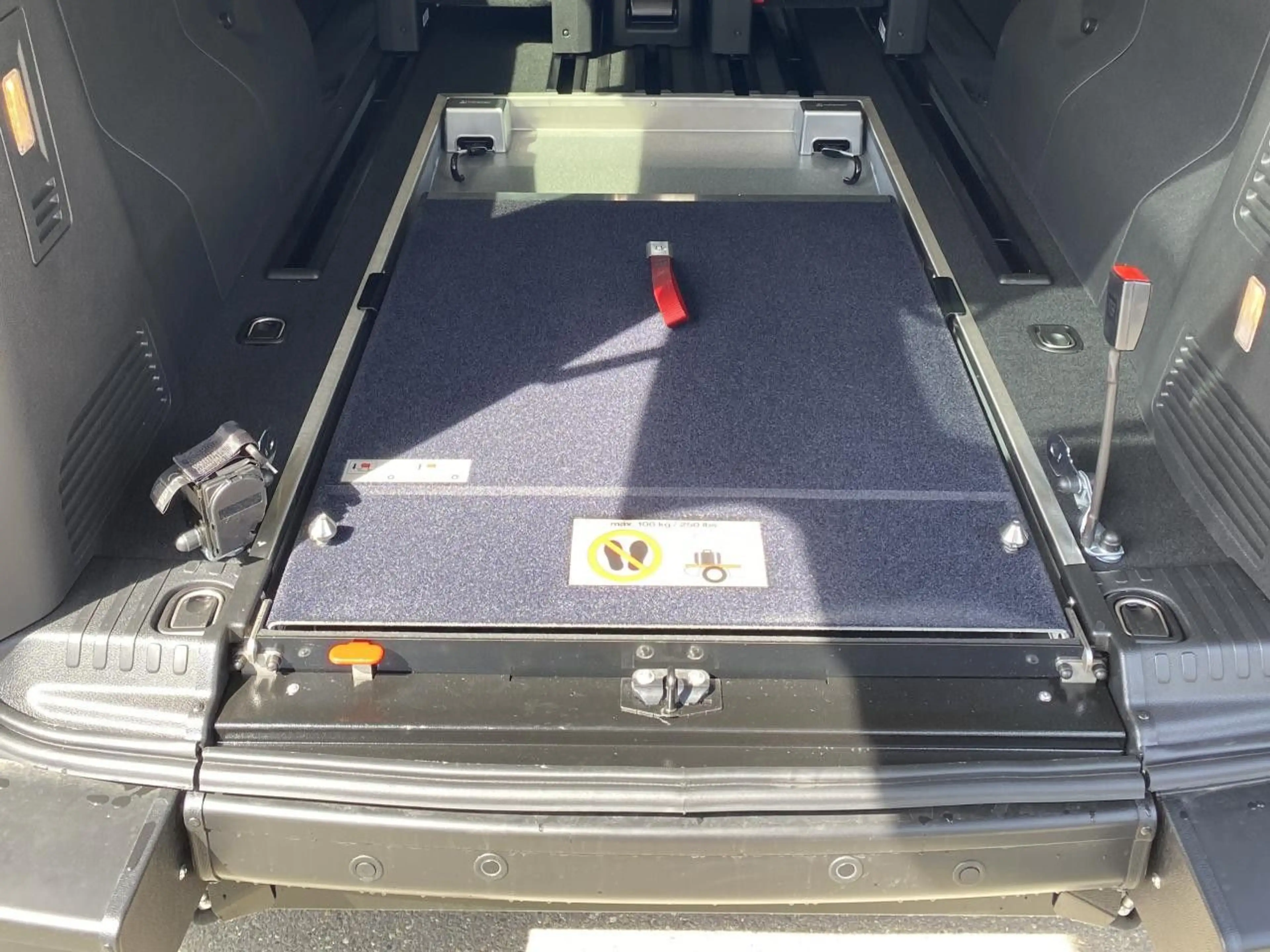 Peugeot Traveller L3 Allure 2.0 BlueHDi 180 EAT8 Navi — photo 11