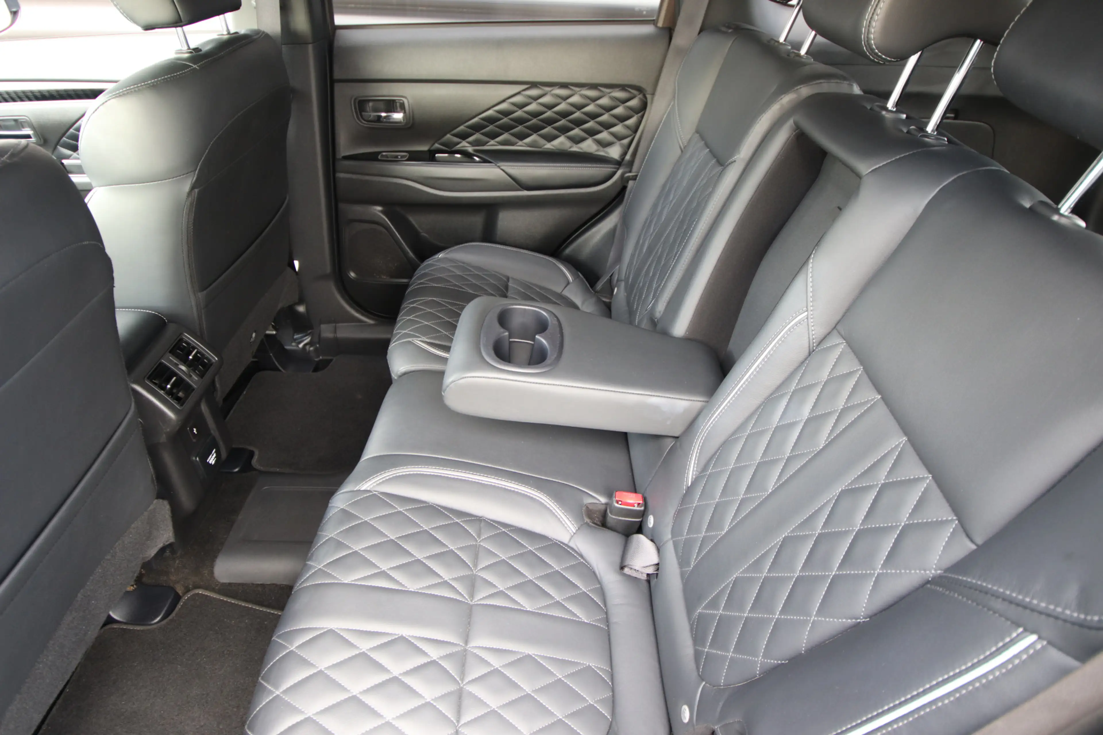 Mitsubishi Outlander 2.4 PHEV Instyle 1e eigenaar, dealer o.h. — photo 29