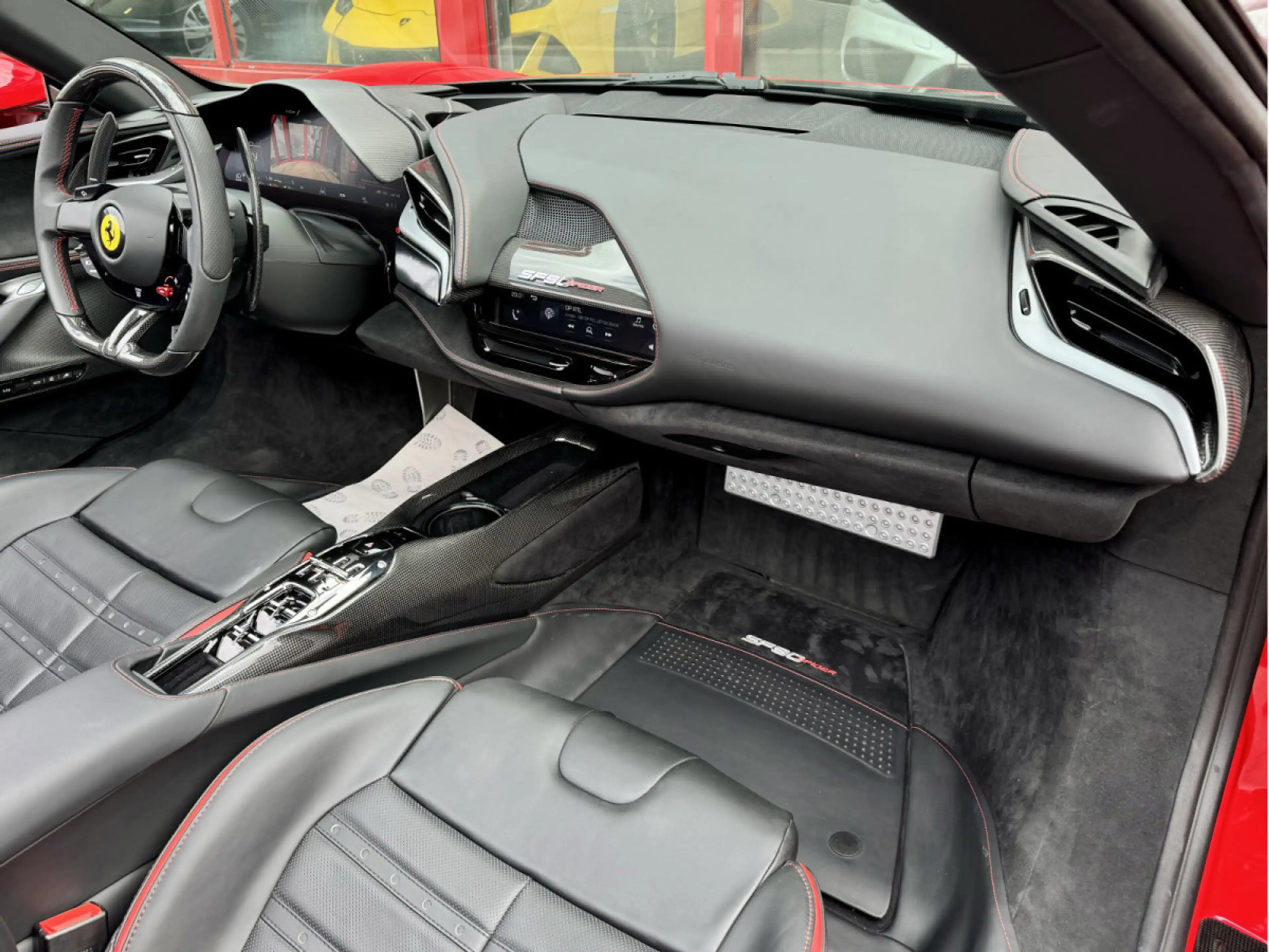 Ferrari SF90 Spider REPRISES POSSIBLE ... INZAHLUNGEN MÖGLICH Full opt — photo 11