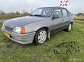 Opel Kadett 1.6i LS UNIEKE SCHUURVONDST Gris - thumbnail 1