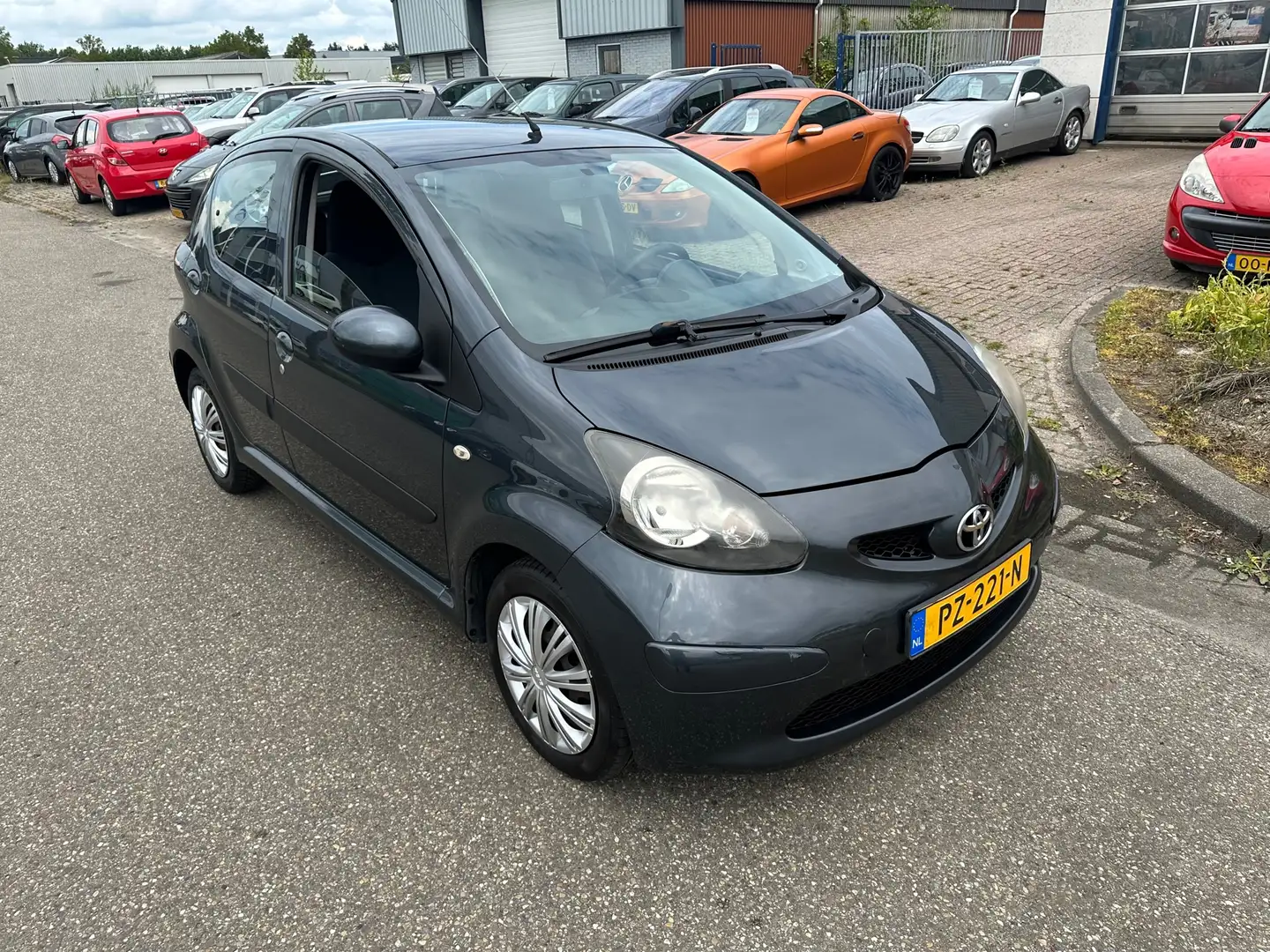Toyota Aygo 1.0-12V 5-Drs Airco! Bj:2008 Grijs - 2