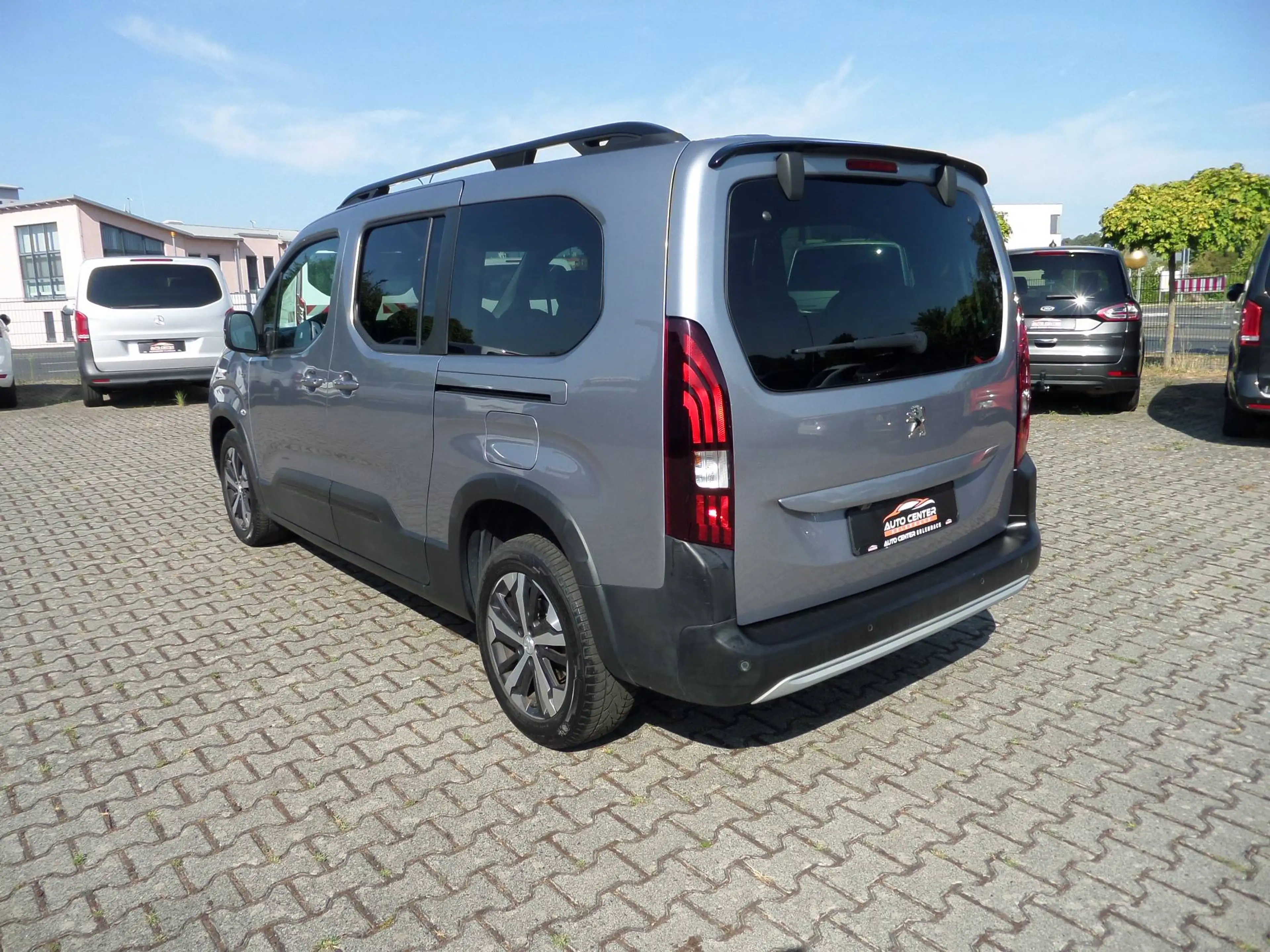 Peugeot Rifter GT L2+7-Sitzer+Standhzg+Navi+ACC+Cam+1.5 BlueHDI+1. Hand — photo 7