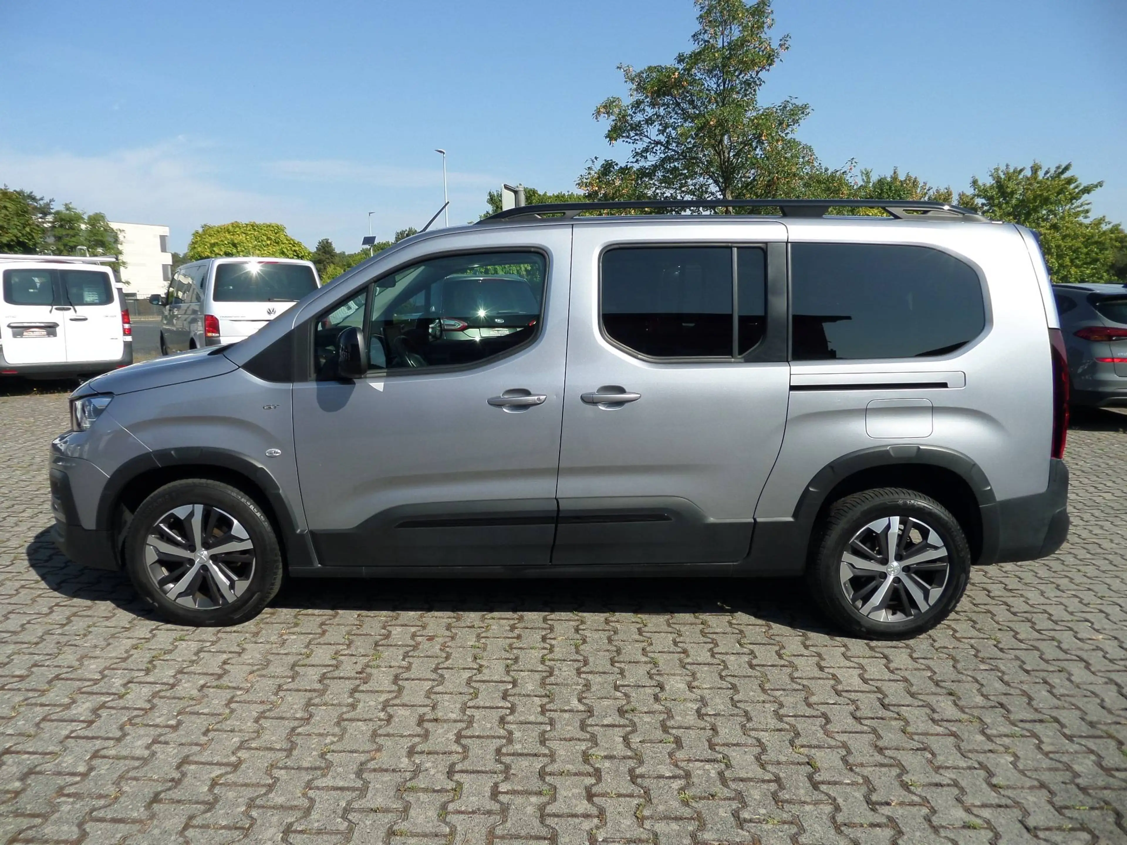 Peugeot Rifter GT L2+7-Sitzer+Standhzg+Navi+ACC+Cam+1.5 BlueHDI+1. Hand — photo 6