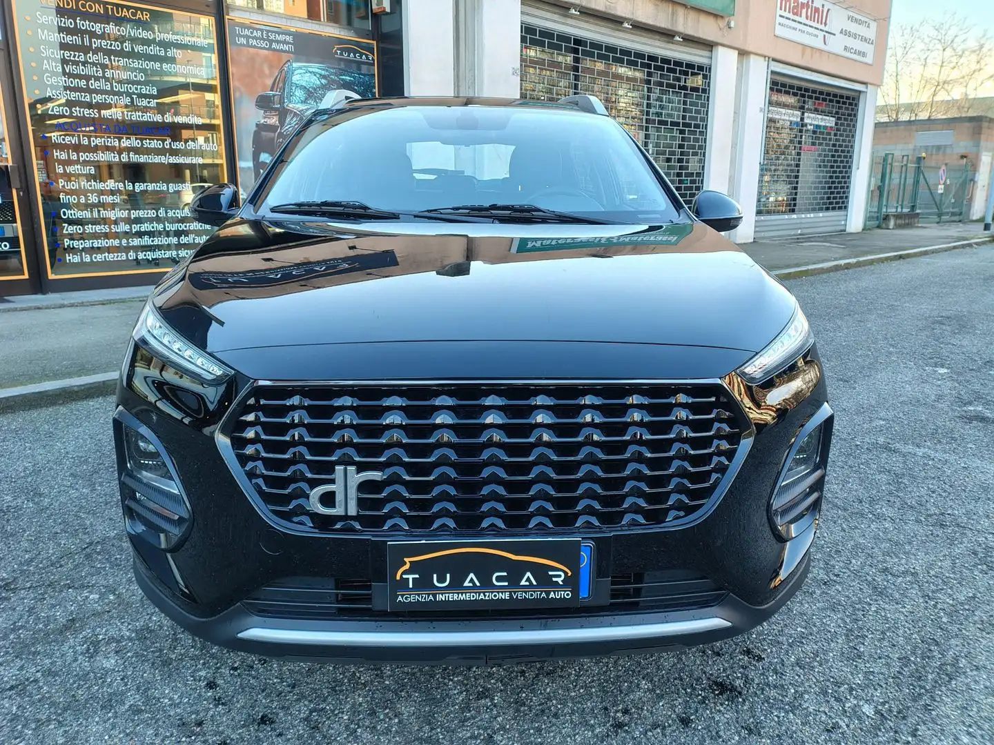 DR Automobiles DR3 -- 1.5 Bi-Fuel Schwarz - 2