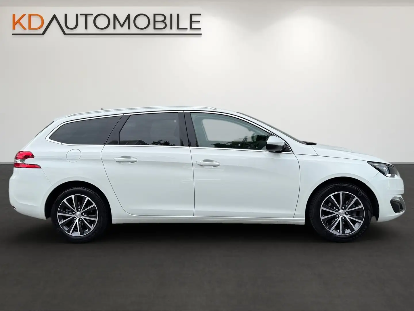 Peugeot 308 1.2 PureTech Allure S&S Weiß - 2